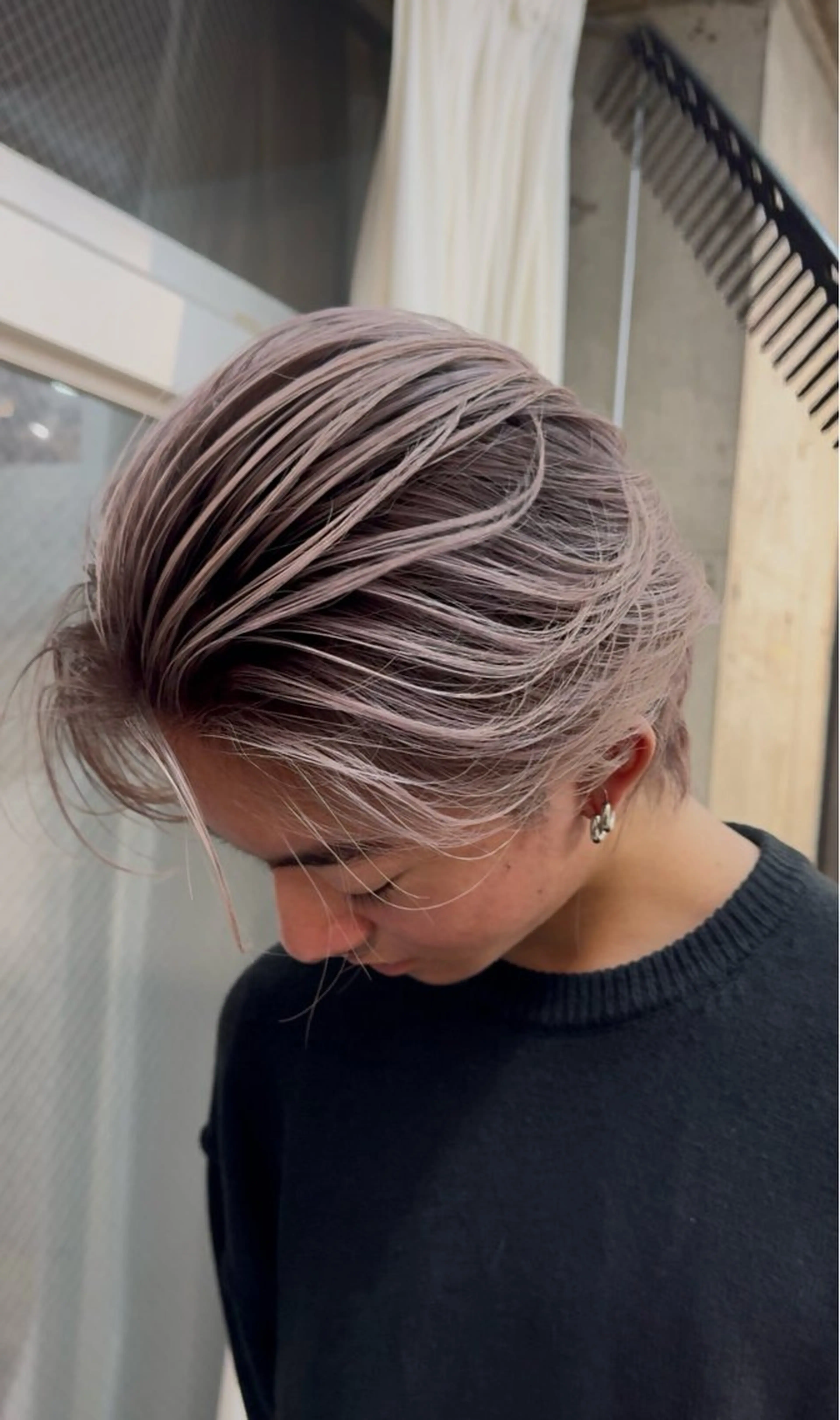 ミディアム 有人/バレイヤージュ /シャドールーツのヘアスタイル