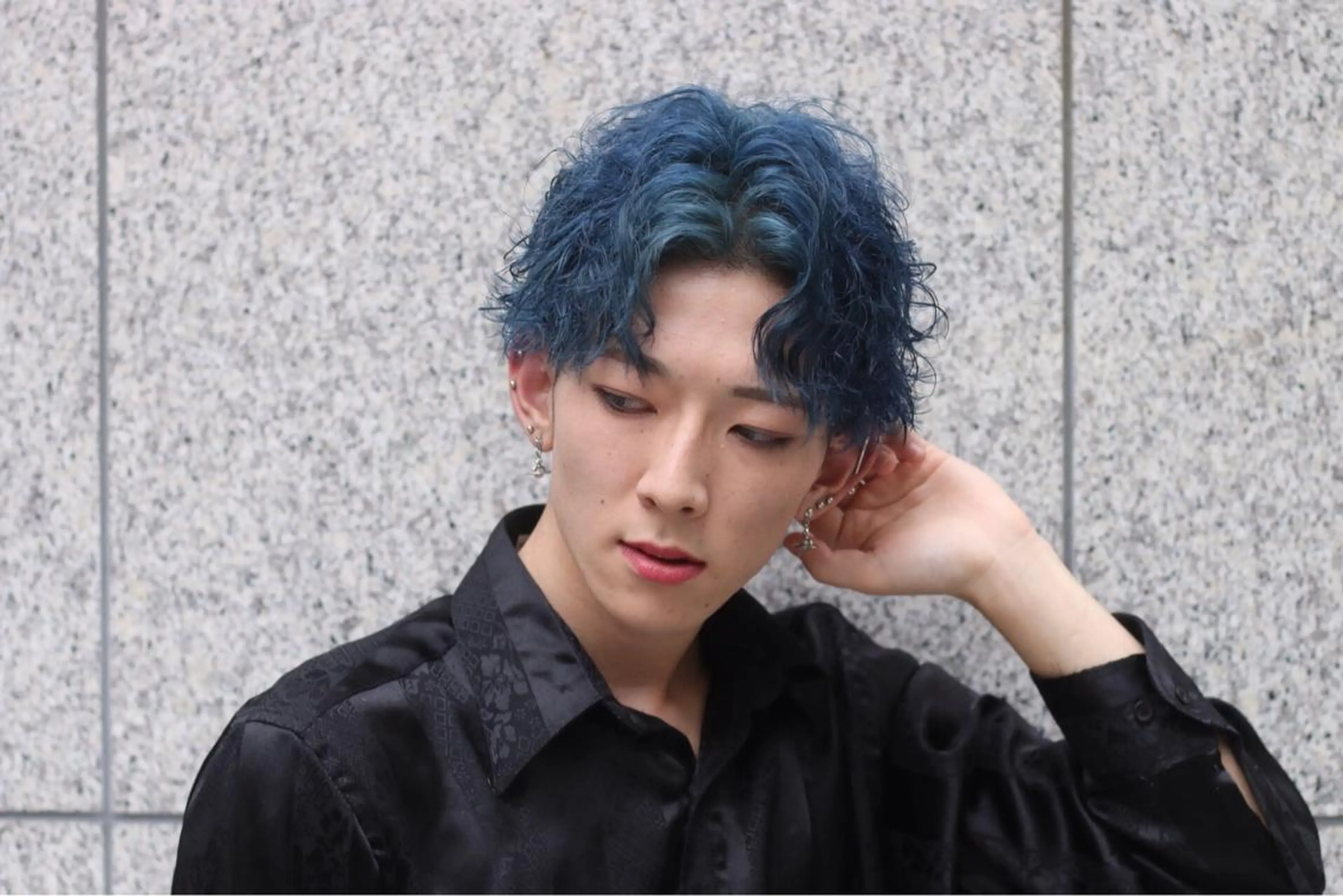 ショート カラー パーマ メンズ 小嵐 陸のヘアスタイル