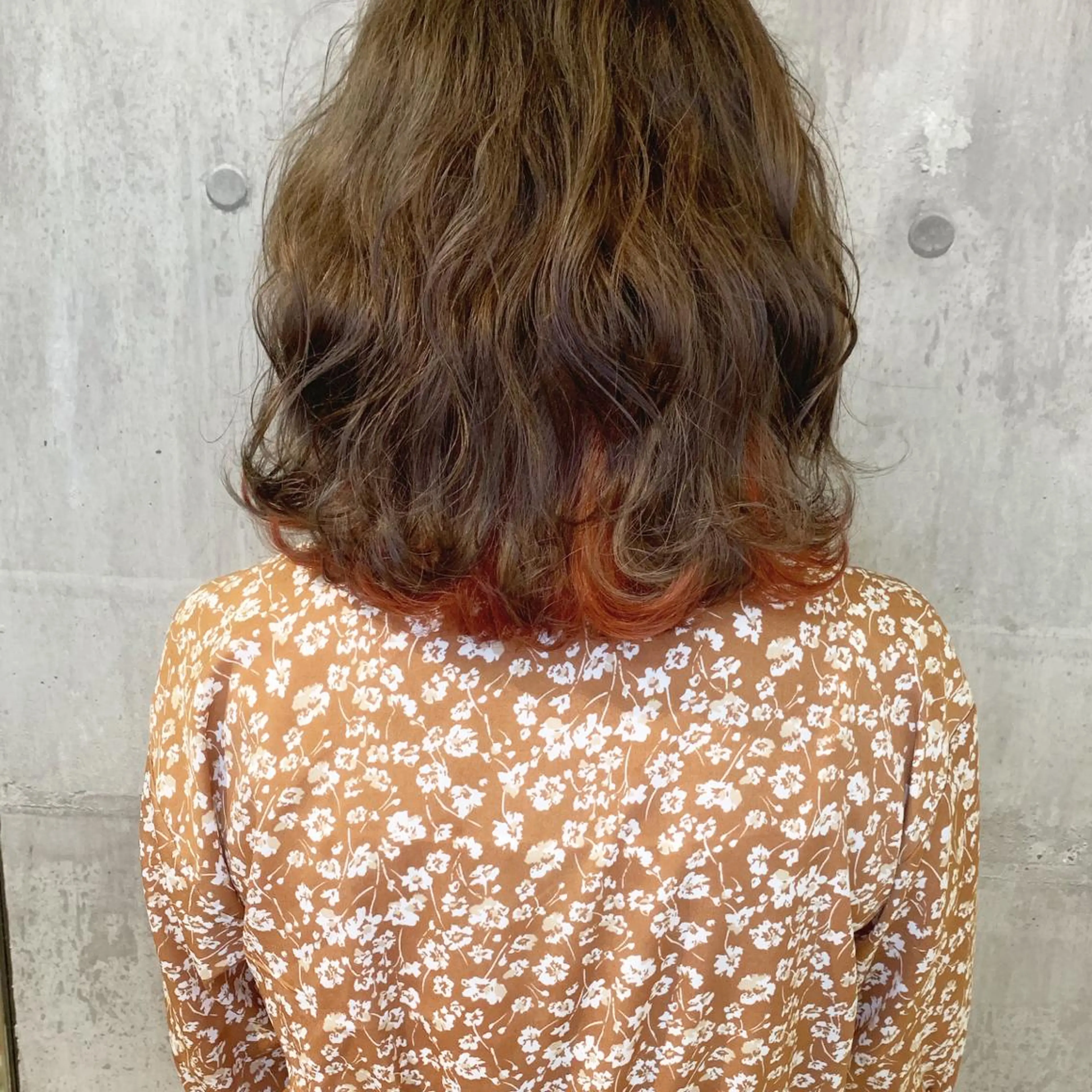 ミディアム カラー インナーカラー オレンジ ﾊｲﾄｰﾝ/ｼｮｰﾄ 村上淳乃🐥のヘアスタイル