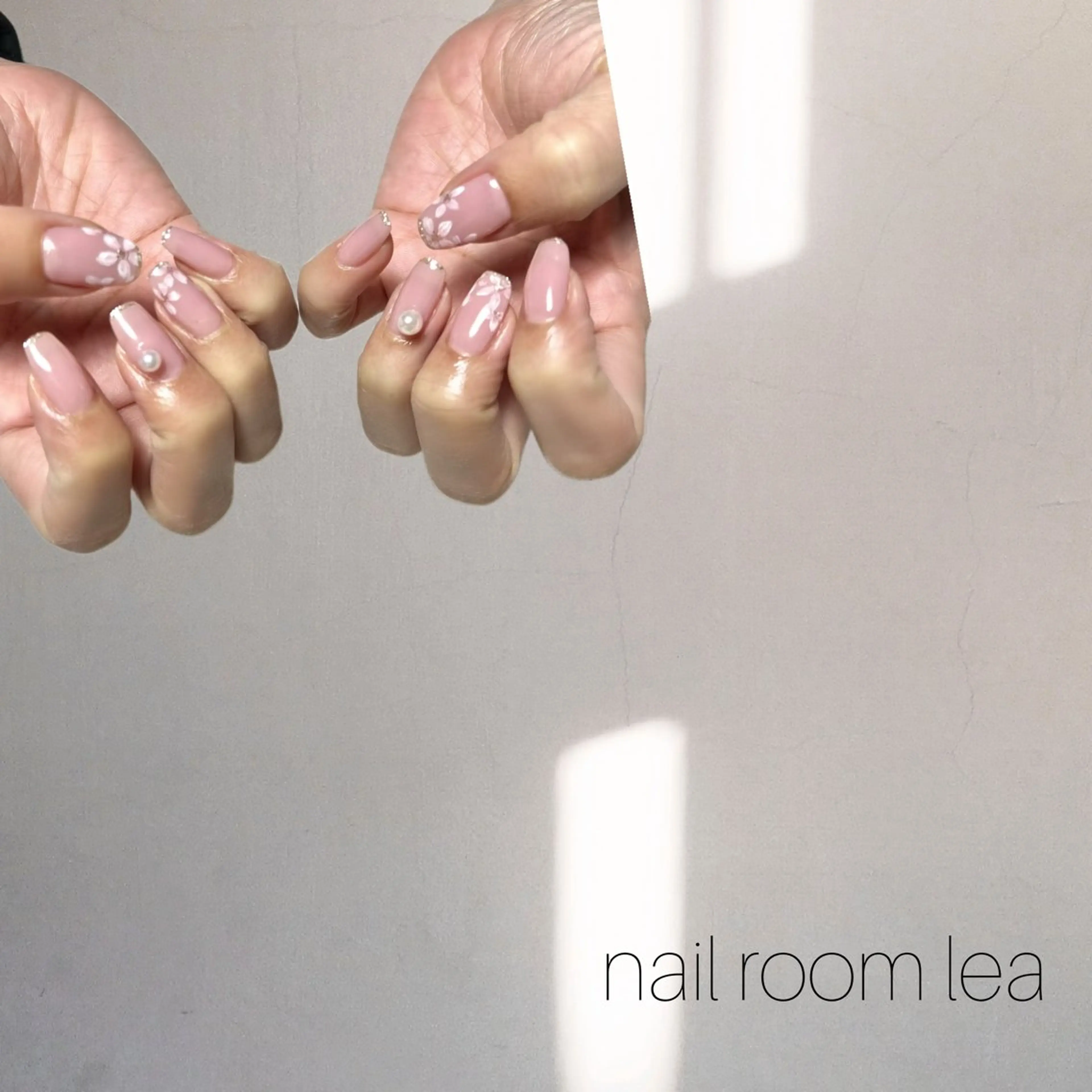 ネイル ハンドネイル nailroom leaのネイルデザイン