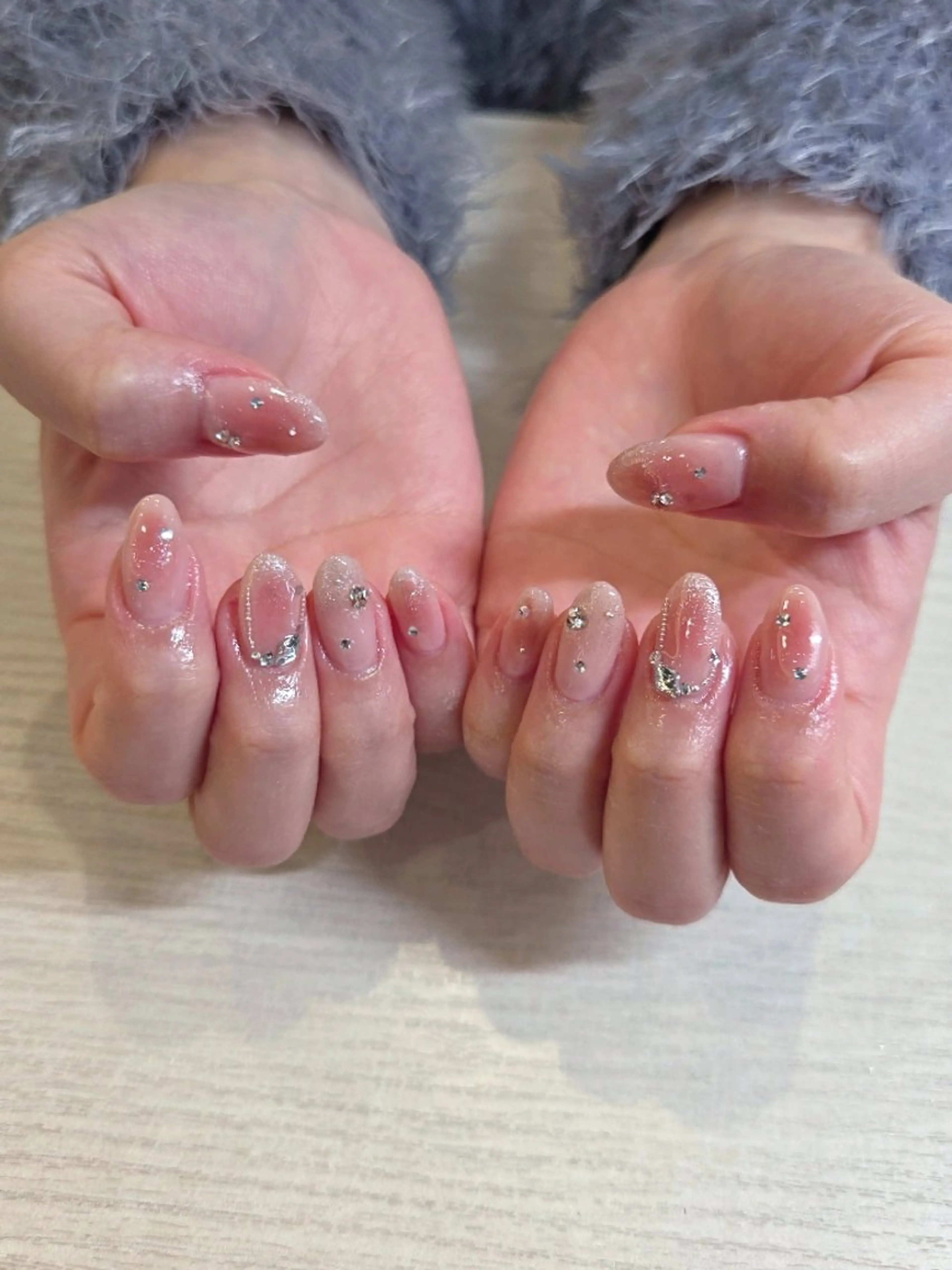 ネイル ハンドネイル 関口 友菜のヘアスタイル