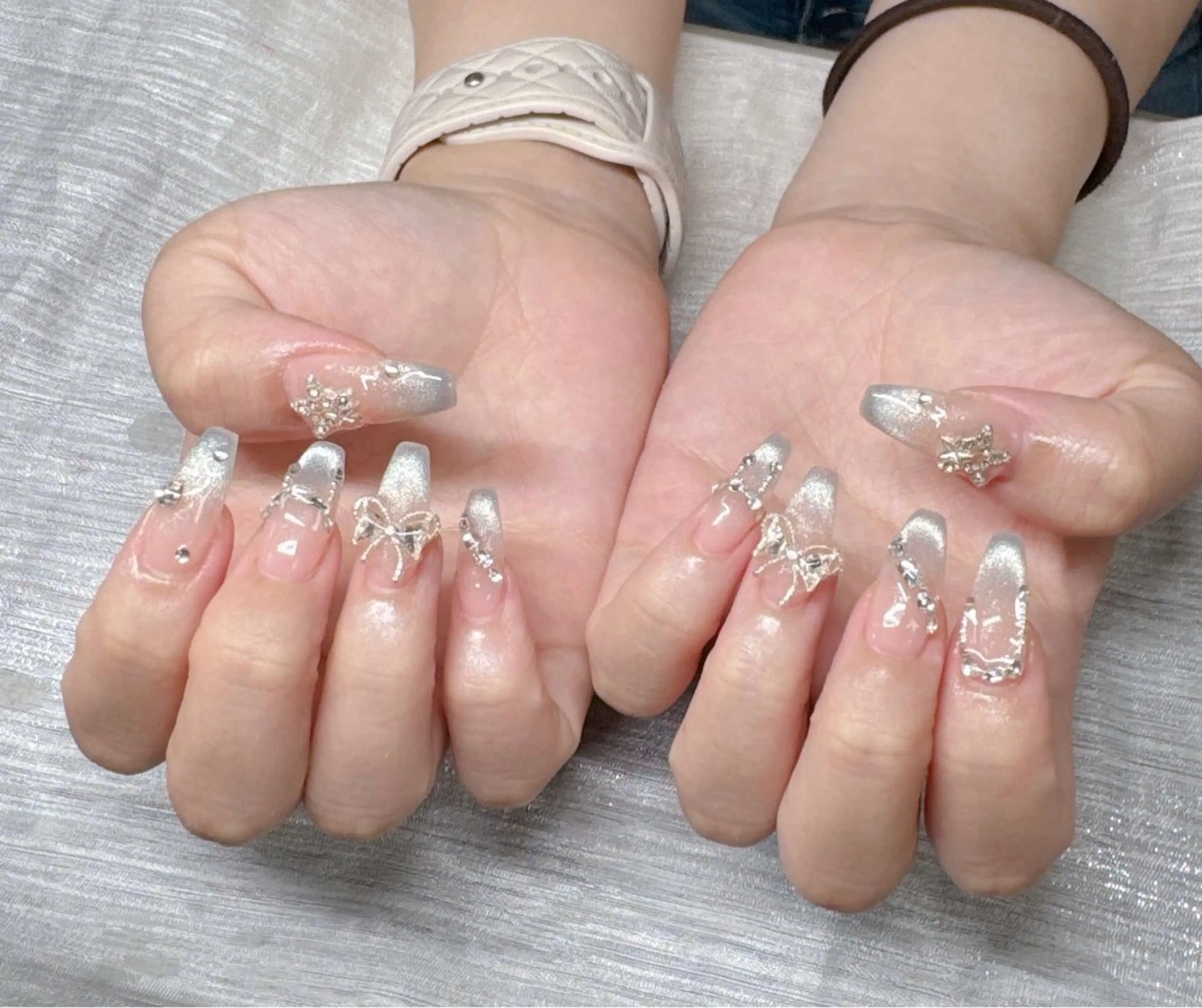 ネイル ハンドネイル Lee Nailsのネイルデザイン