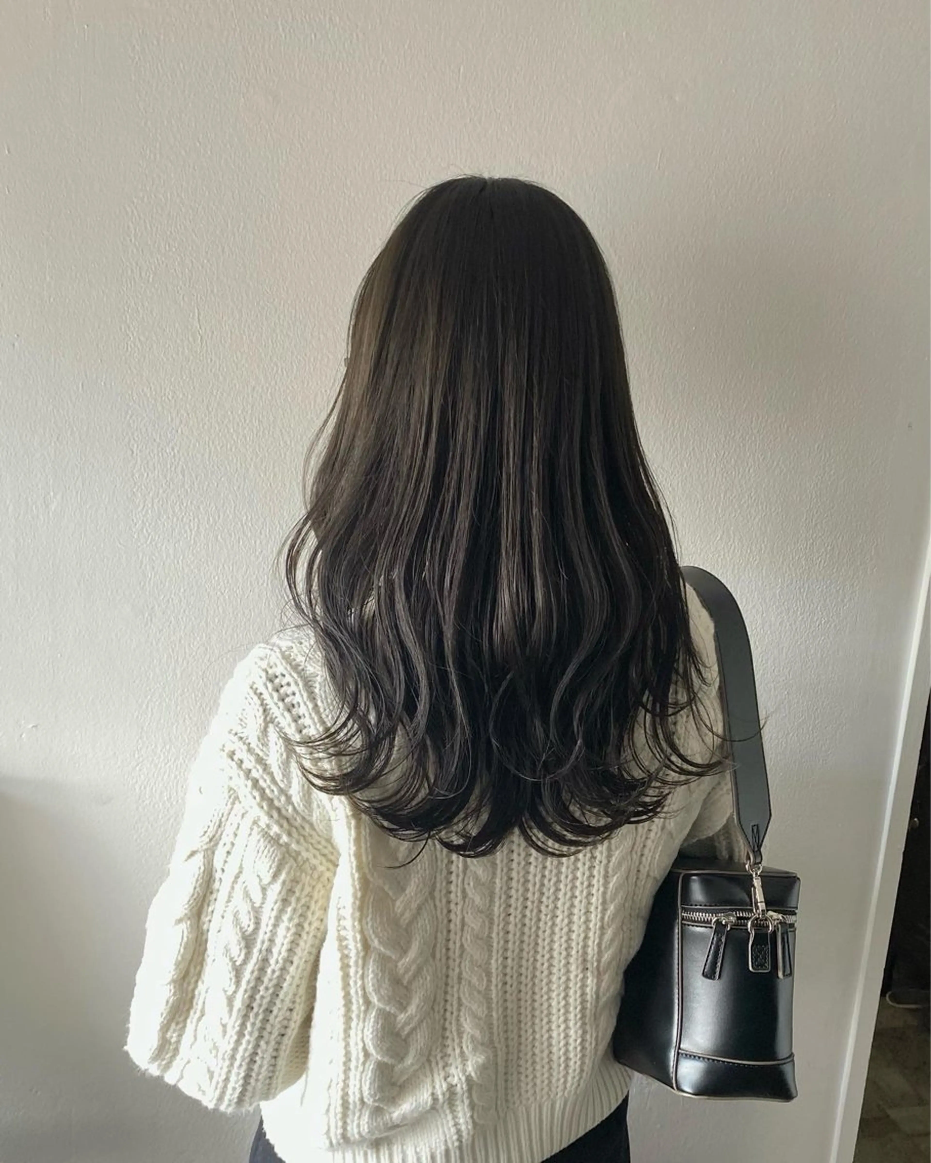 ロング カラー ヘアカラー 暗髪とオリーブ🌿 渡辺拓人のヘアスタイル