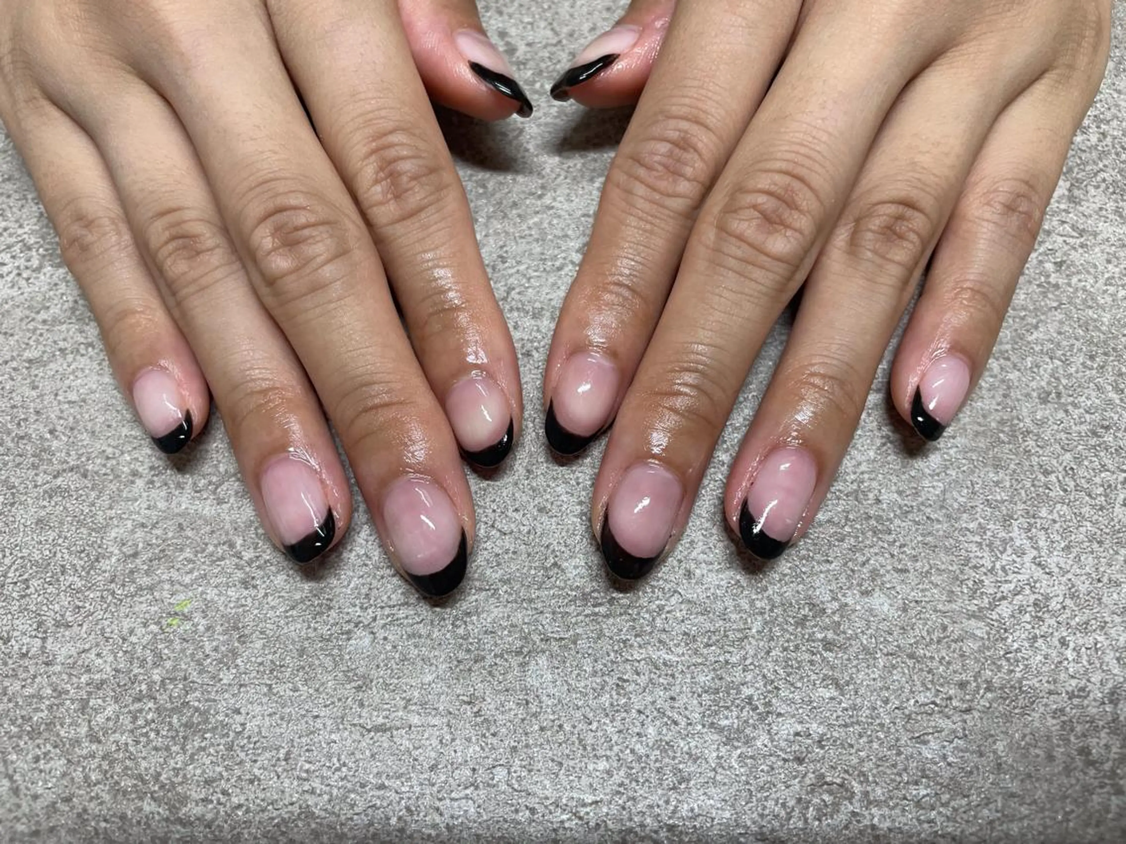 ネイル フレンチネイル mogunail &blowのネイルデザイン