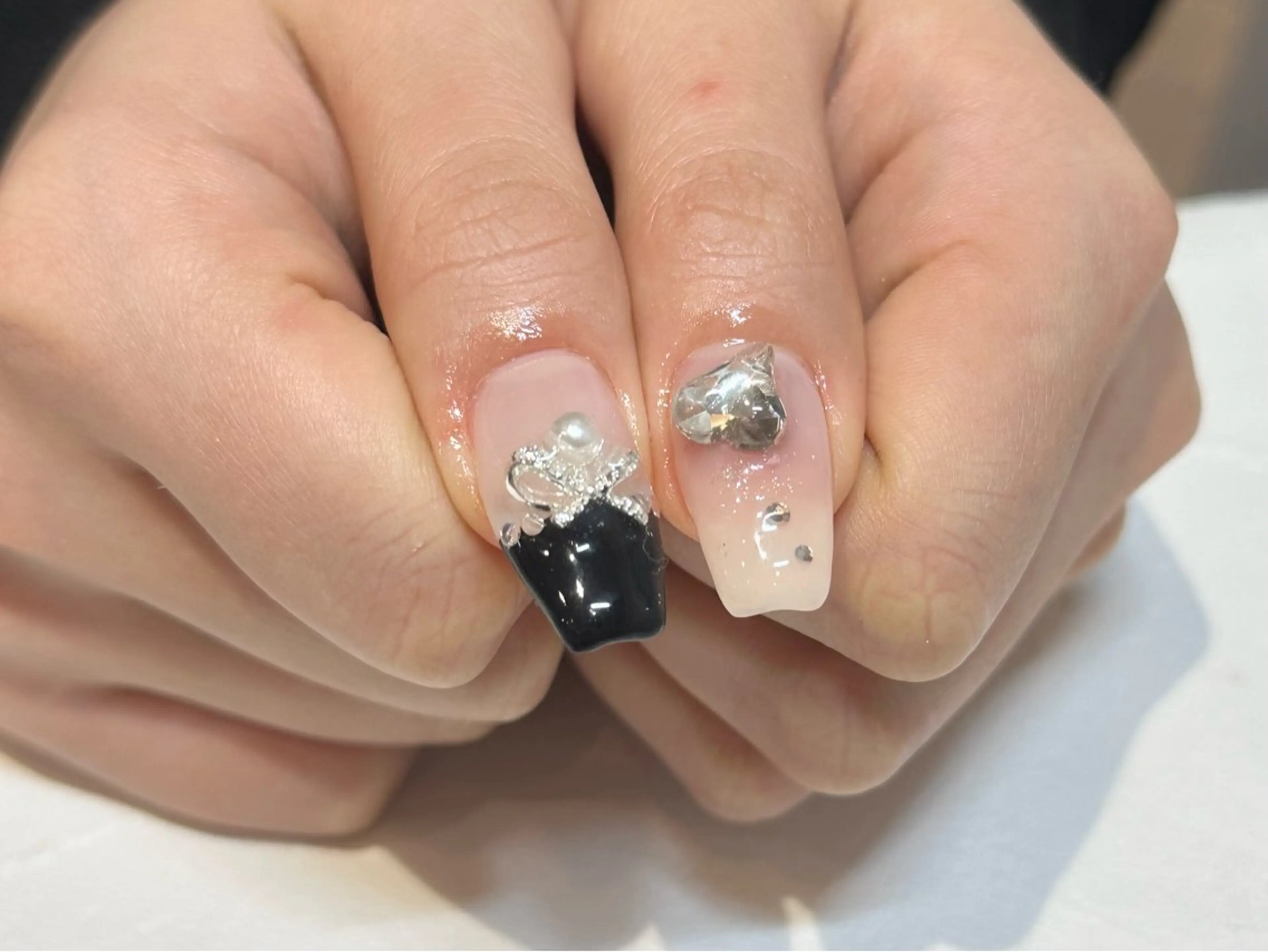 ネイル ハンドネイル ひらい さなのネイルデザイン