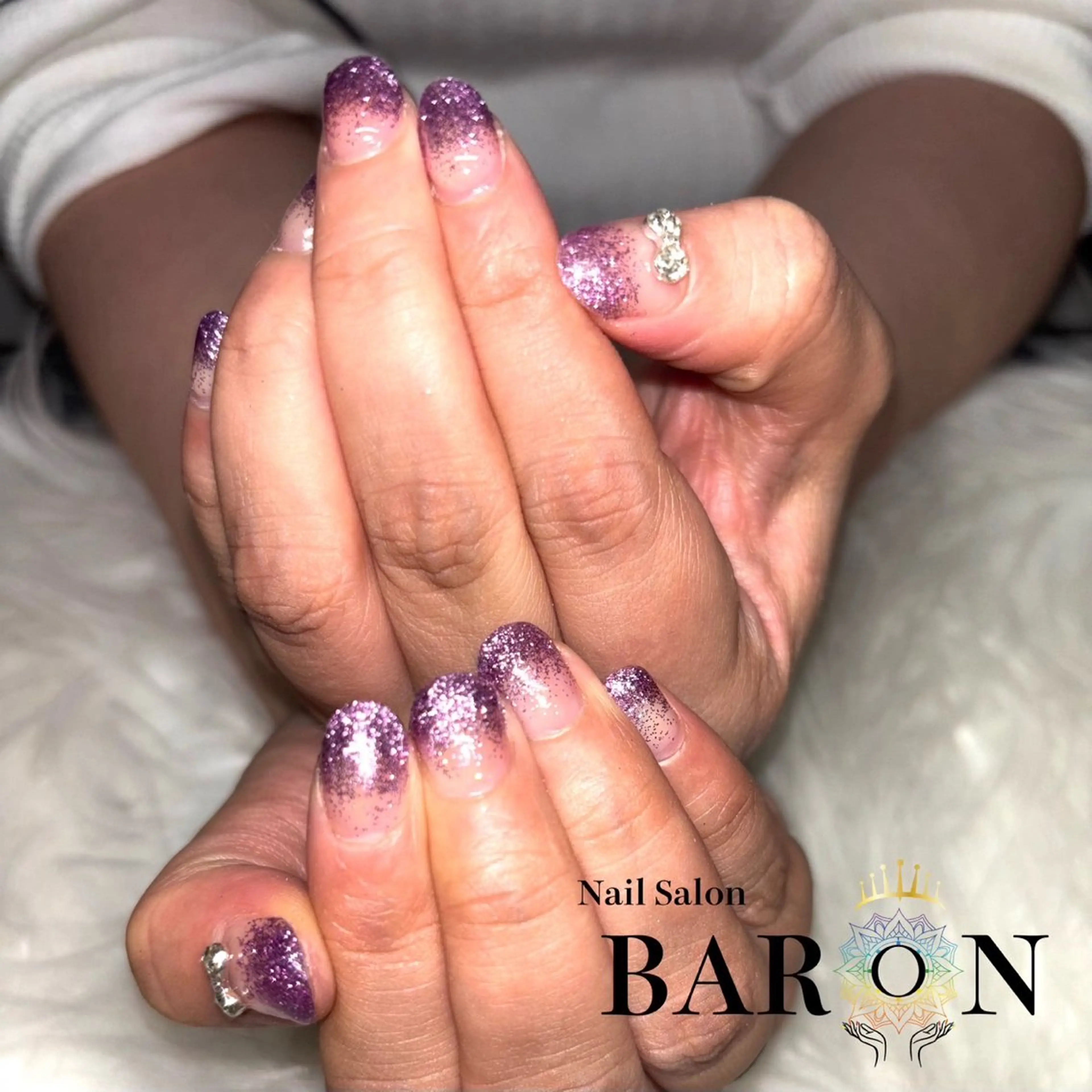 ネイル ラメ(グリッター) ラメグラデーション リボン ♛︎BARON♛︎ MASHIROのネイルデザイン