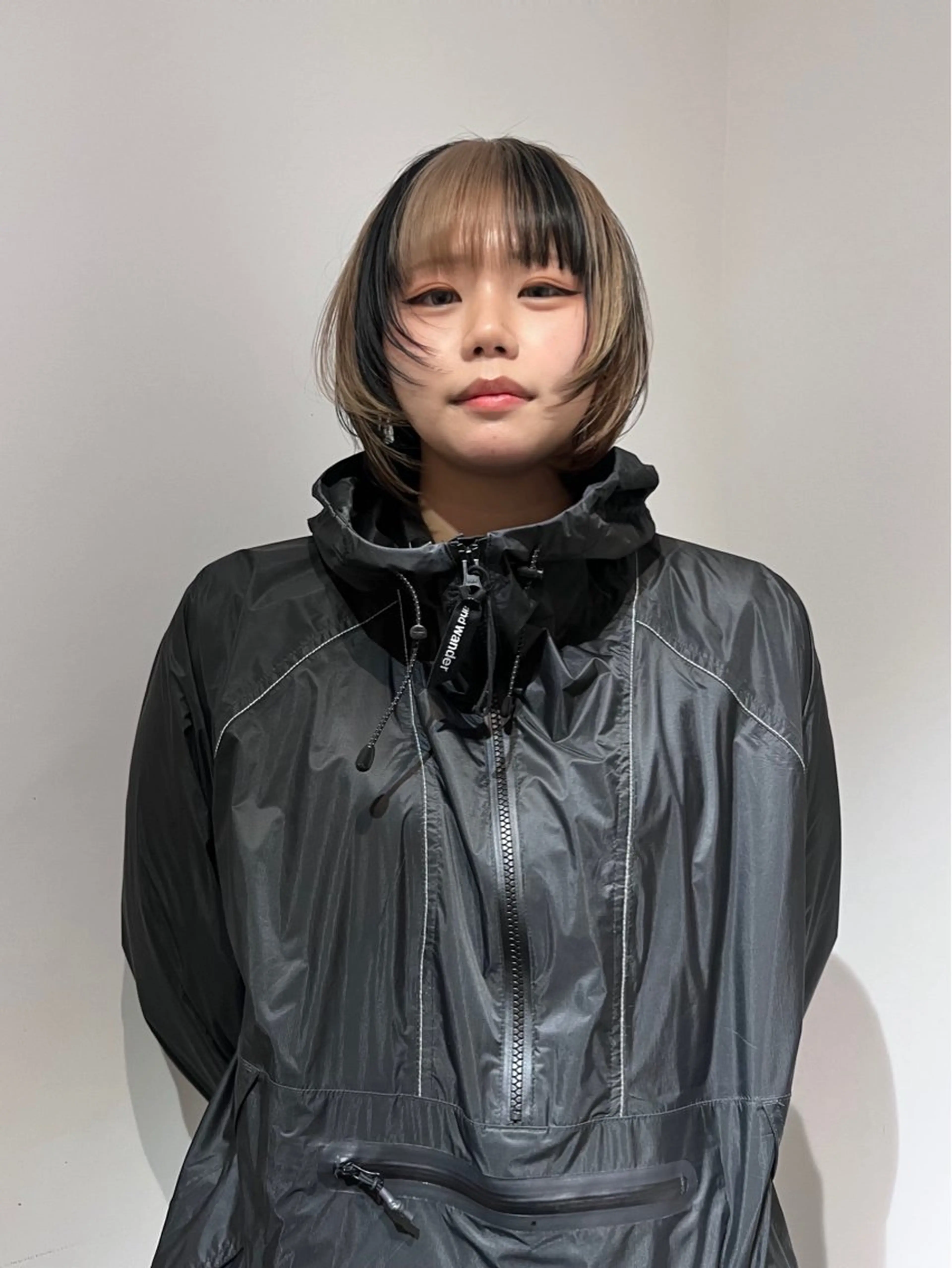 ミディアム カラー ブリーチ ケアブリーチ ハイトーンカラー ヘアカラー TOTA 唯一無二カラーのヘアスタイル