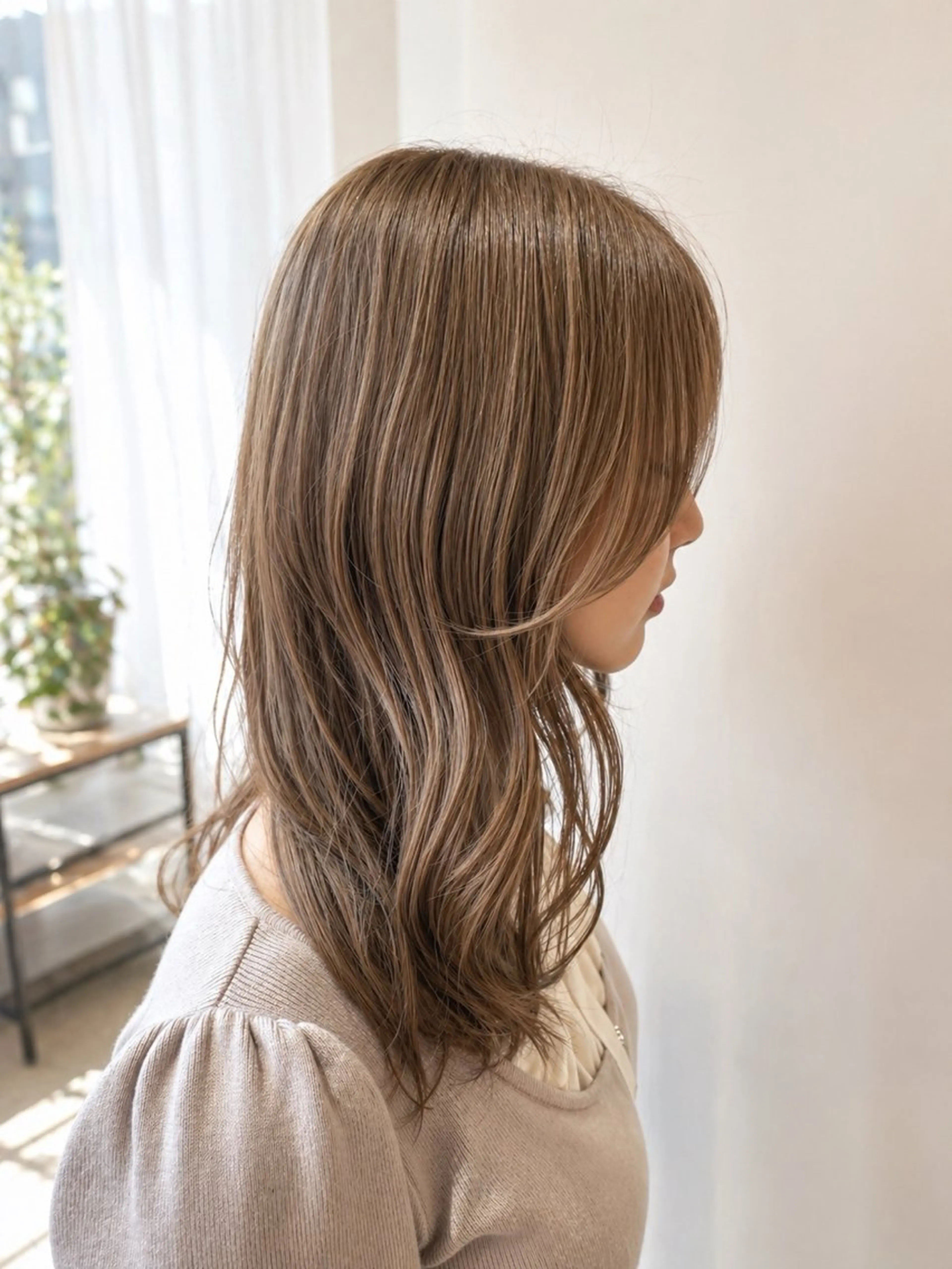 セミロング カラー ブリーチ ハイライトカラー ハイライト カット ヘアカラー ✨カラーの悩み 解決✨斎藤相慶のヘアスタイル