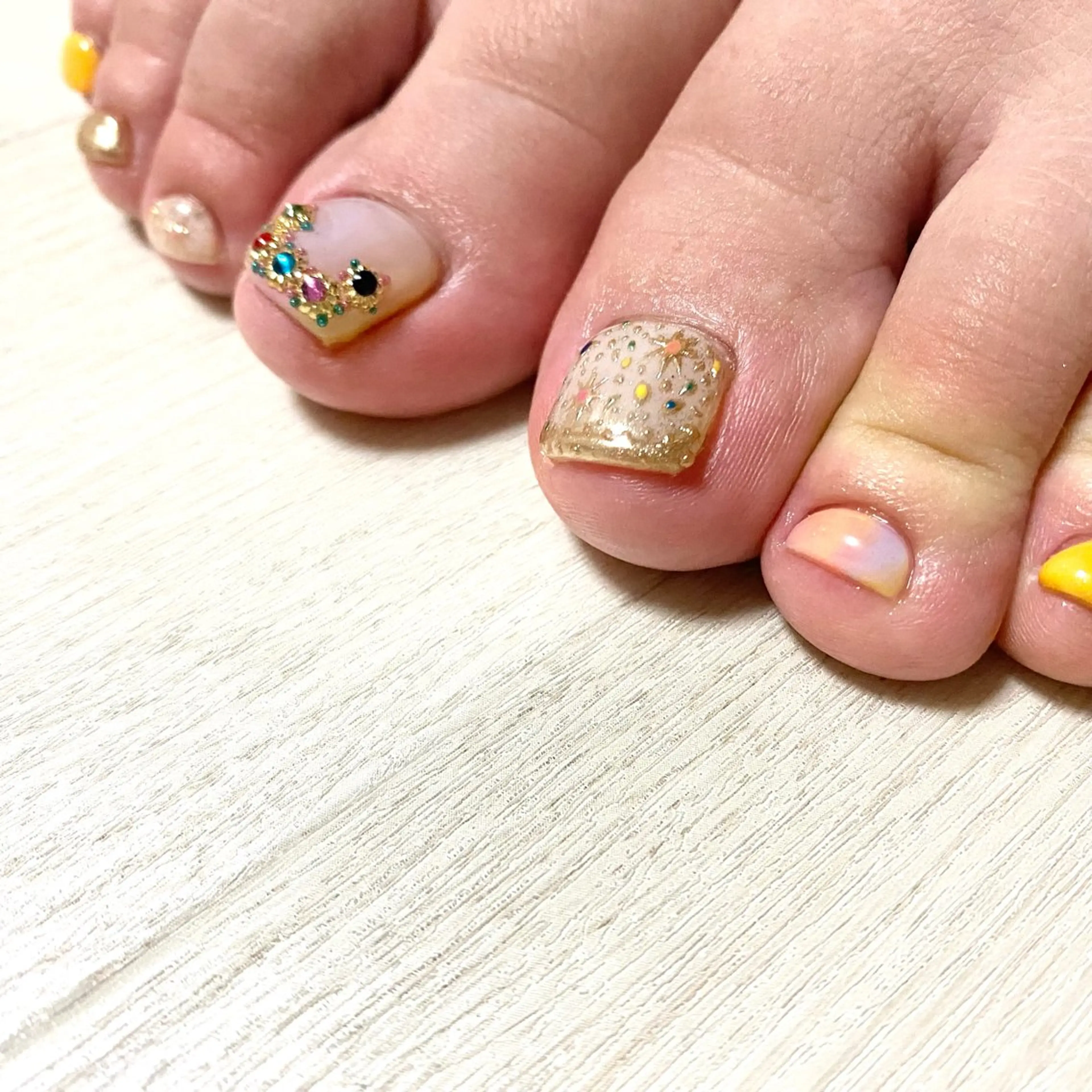 ネイル フットネイル Blomeel Nailのネイルデザイン