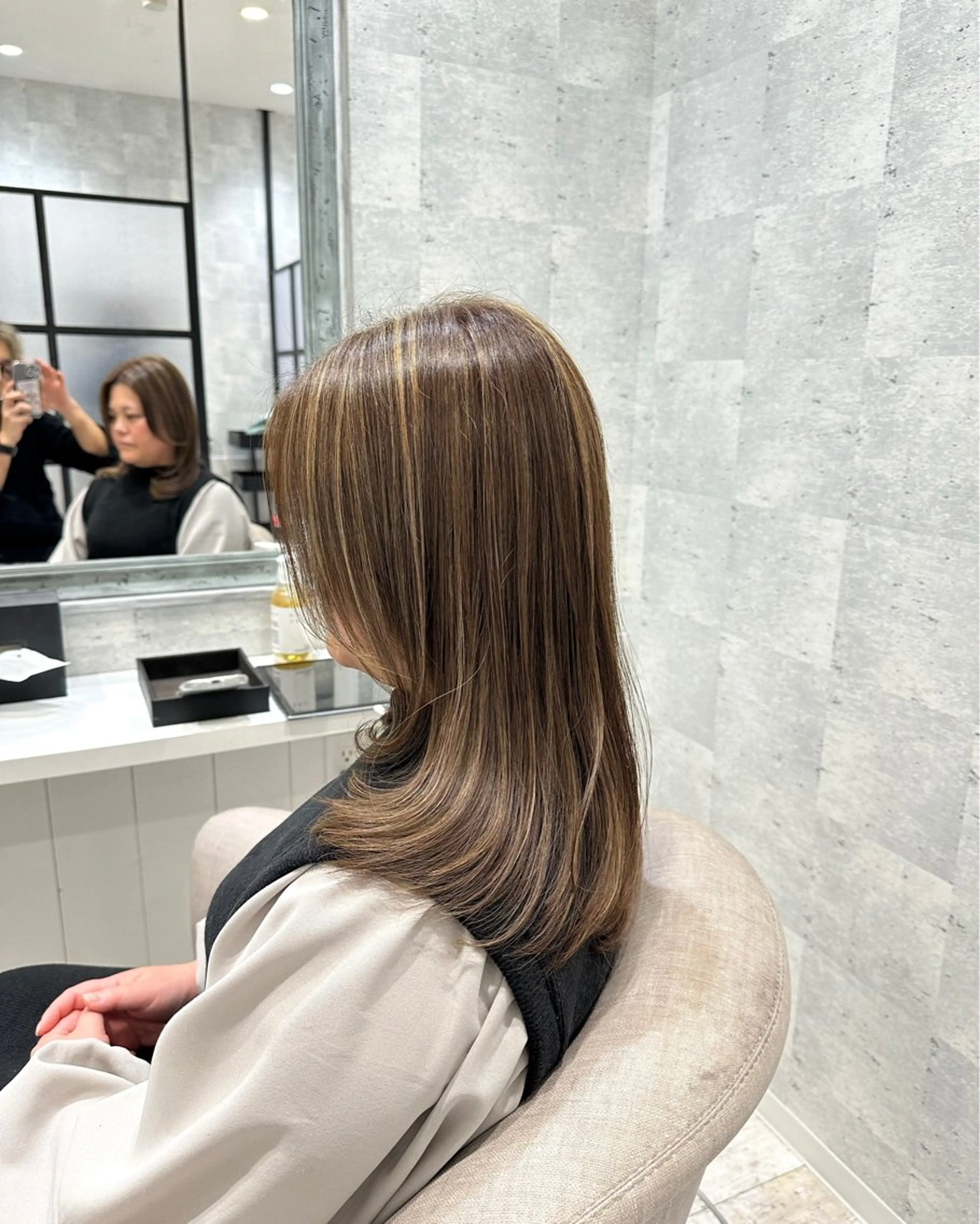 ロング カラー カット ヘアカラー トリートメント 西山 将太のヘアスタイル