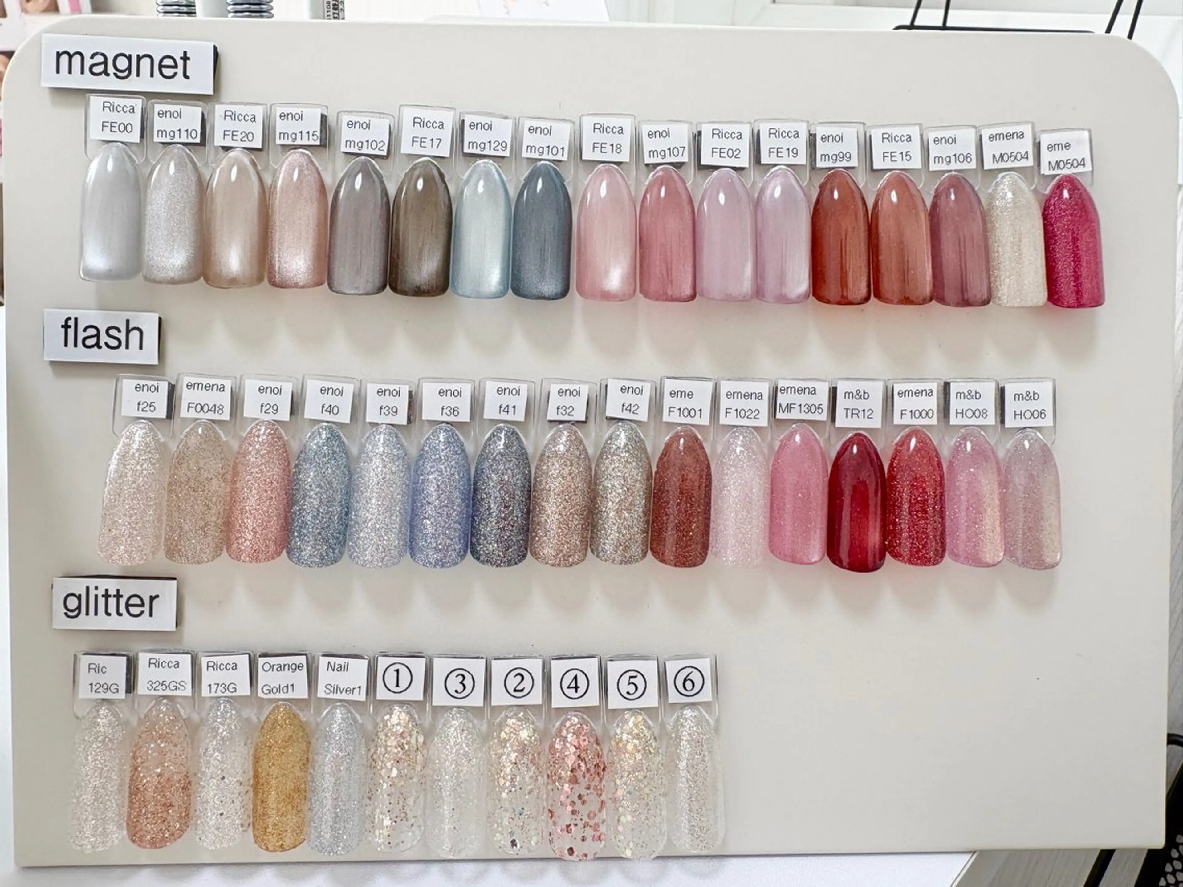 ネイル K Rのネイルデザイン