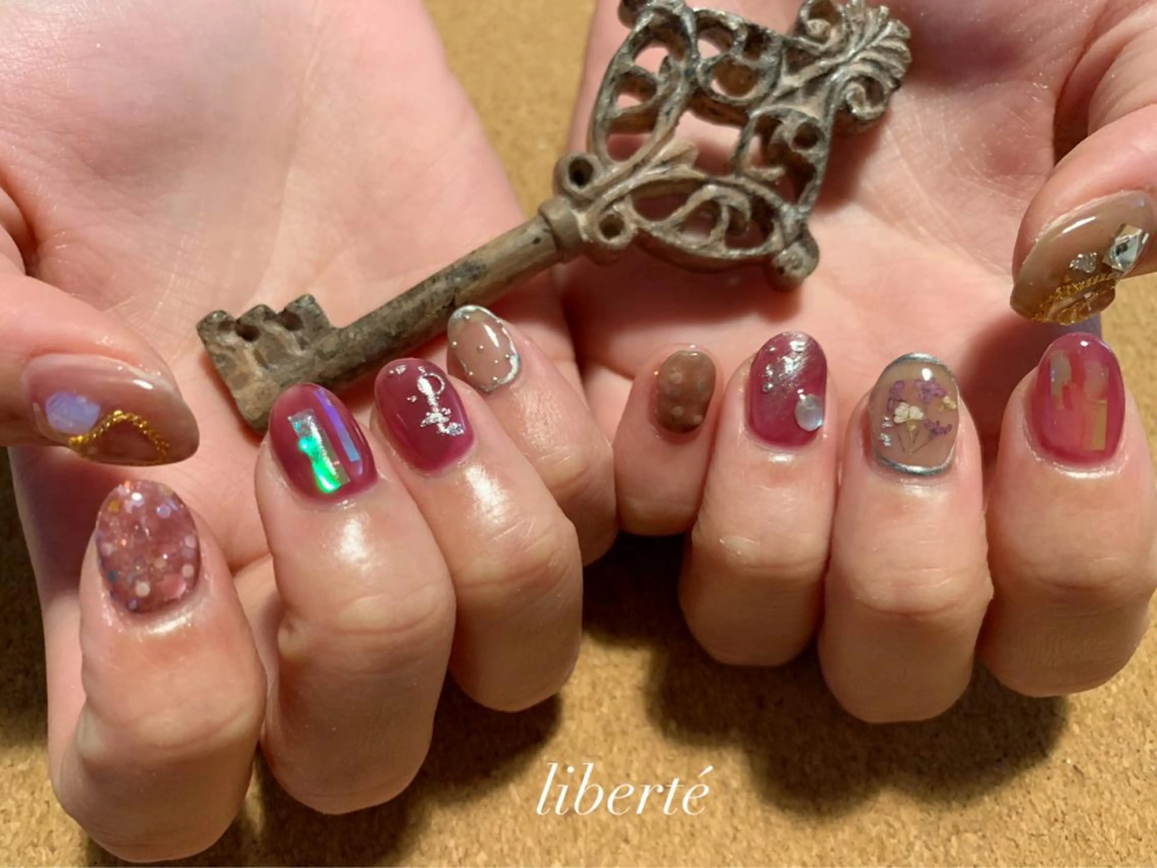 ネイル liberté (リベルテ)のネイルデザイン