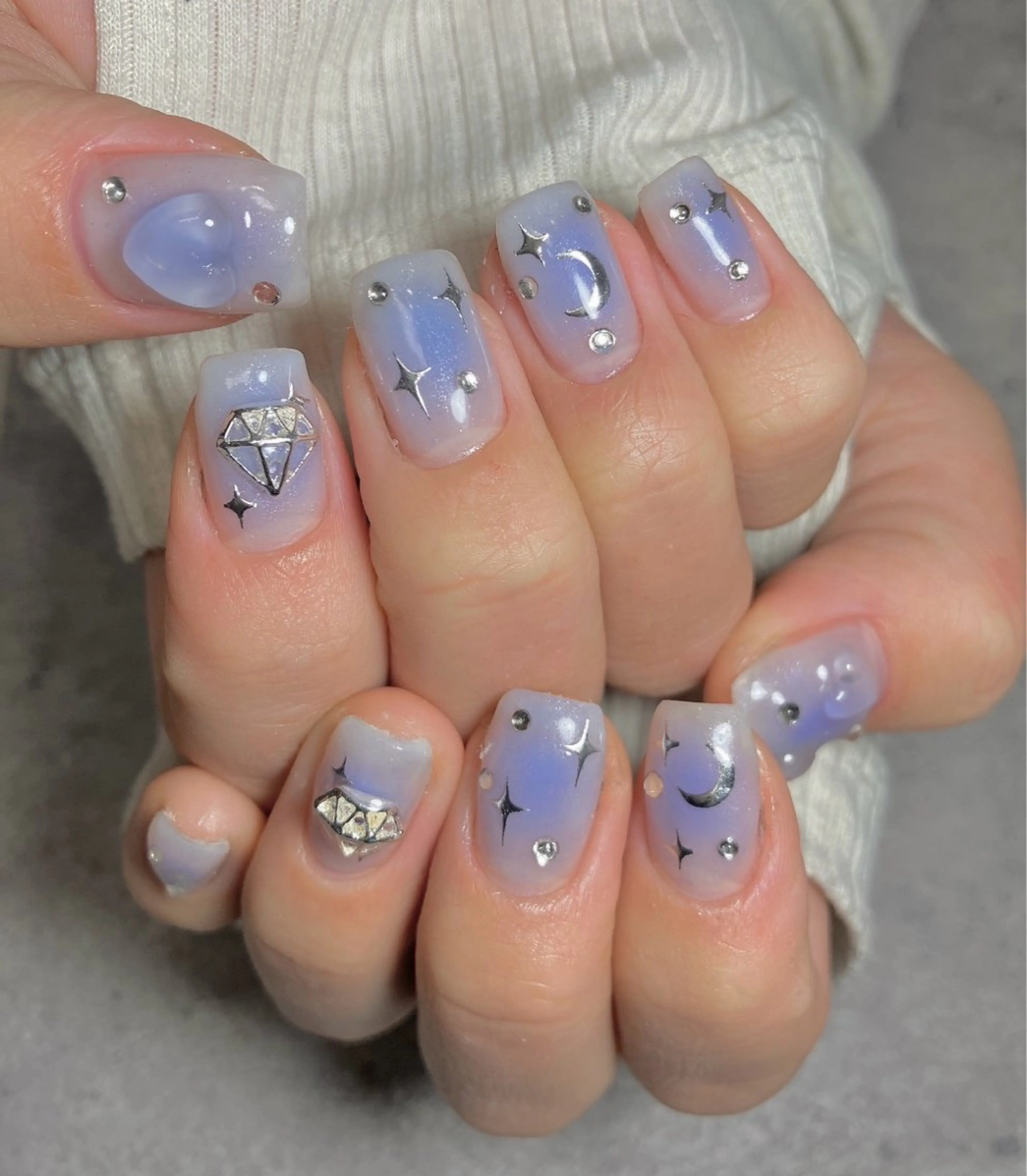 ネイル Liennail 持込デザインやり放題のネイルデザイン
