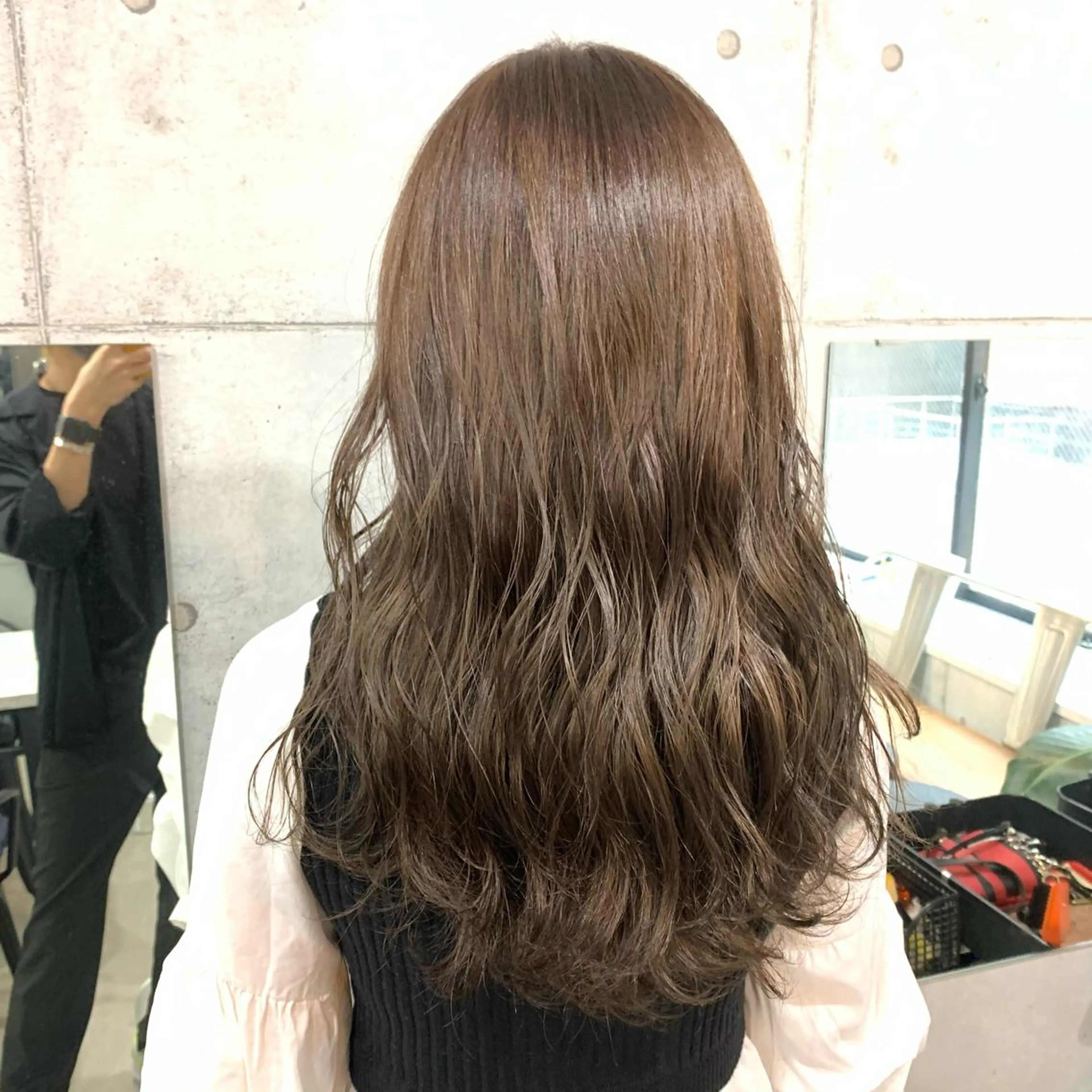 ミディアム カラー パーマ ヘアアレンジ メンズ キッズ ネイル マツエク・マツパ 切りっぱなしヘアボブ ミディアムヘアRYOのヘアスタイル
