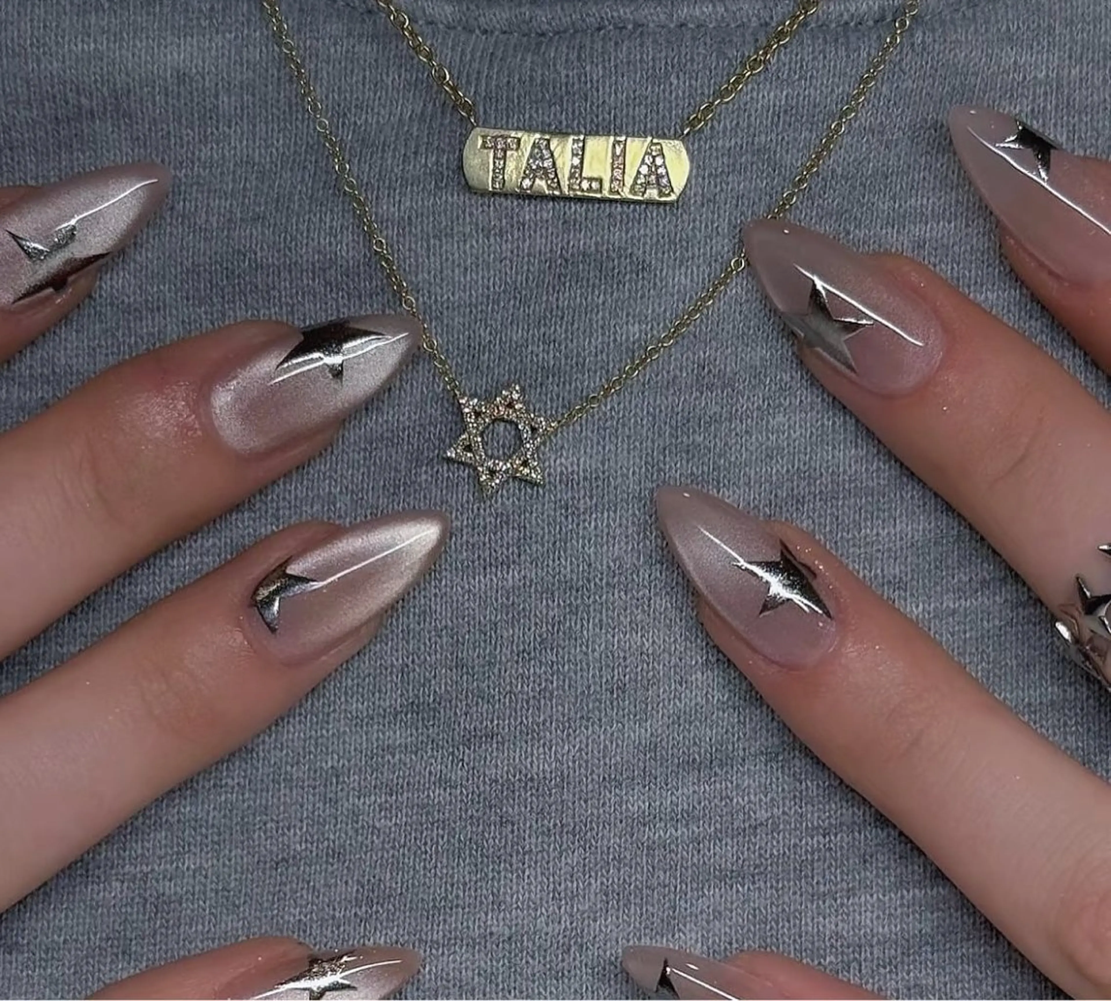 ネイル アートネイル オーロラネイル チークネイル フレンチネイル ガラスフレンチ ハンドネイル 🎀YooLi Nail salonのネイルデザイン