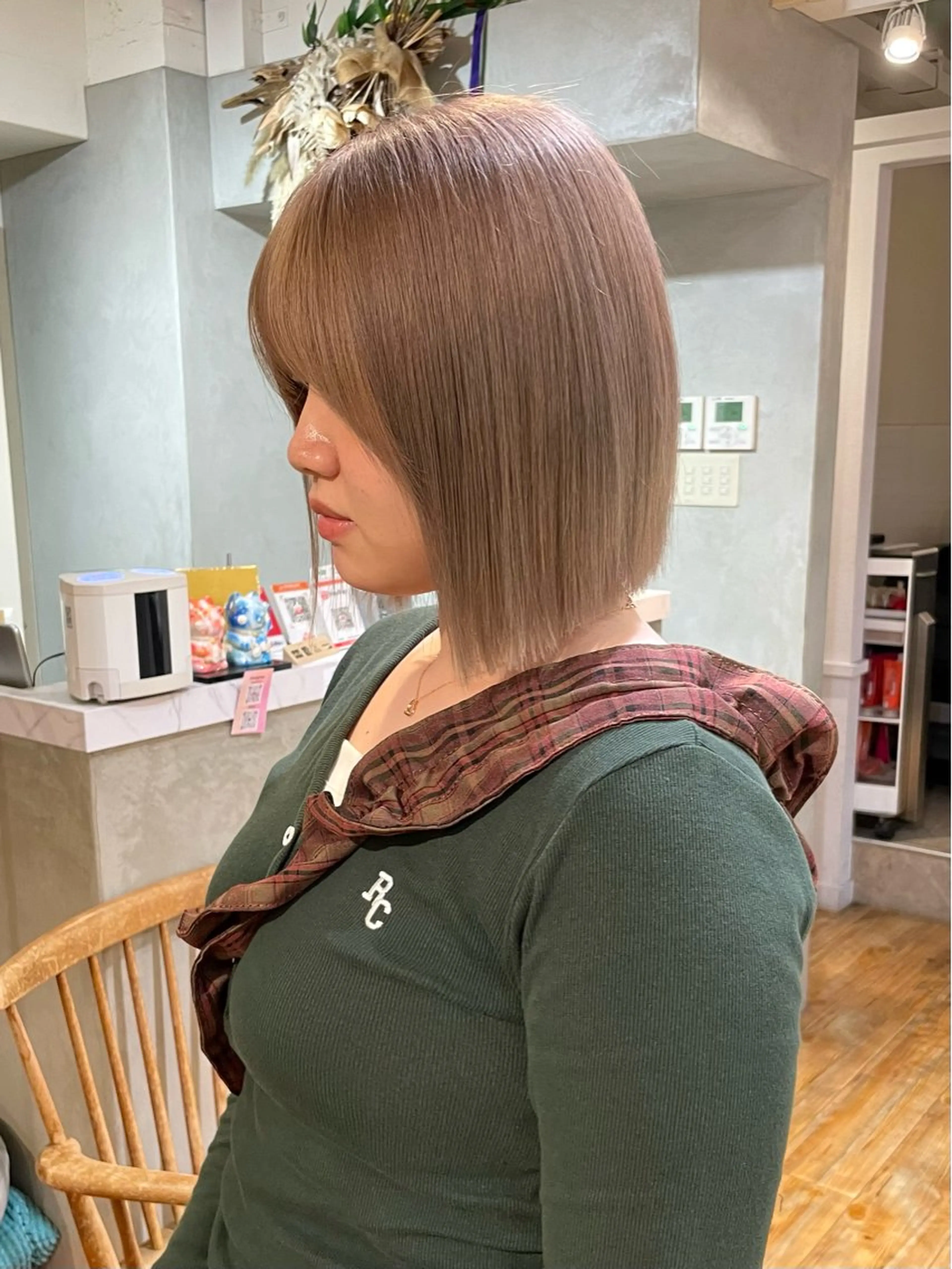 ミディアム カラー カット ヘアカラー akane .のヘアスタイル