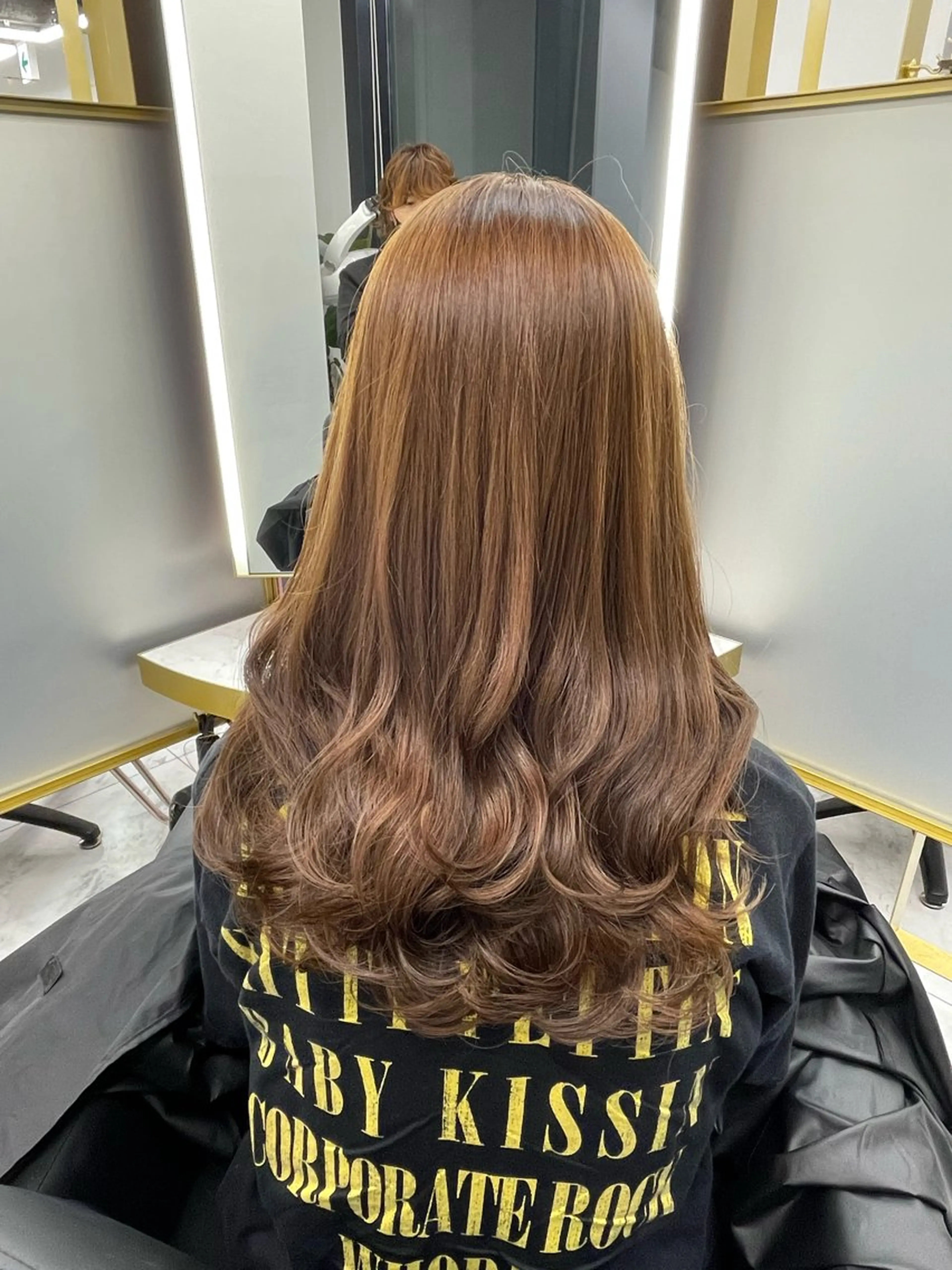 セミロング カラー パーマ セミロングパーマ イルミナカラー レイヤーカット 似合わせカット デジタルパーマ カット パーマ 左藤健人 デジタルパーマ/渋谷のヘアスタイル