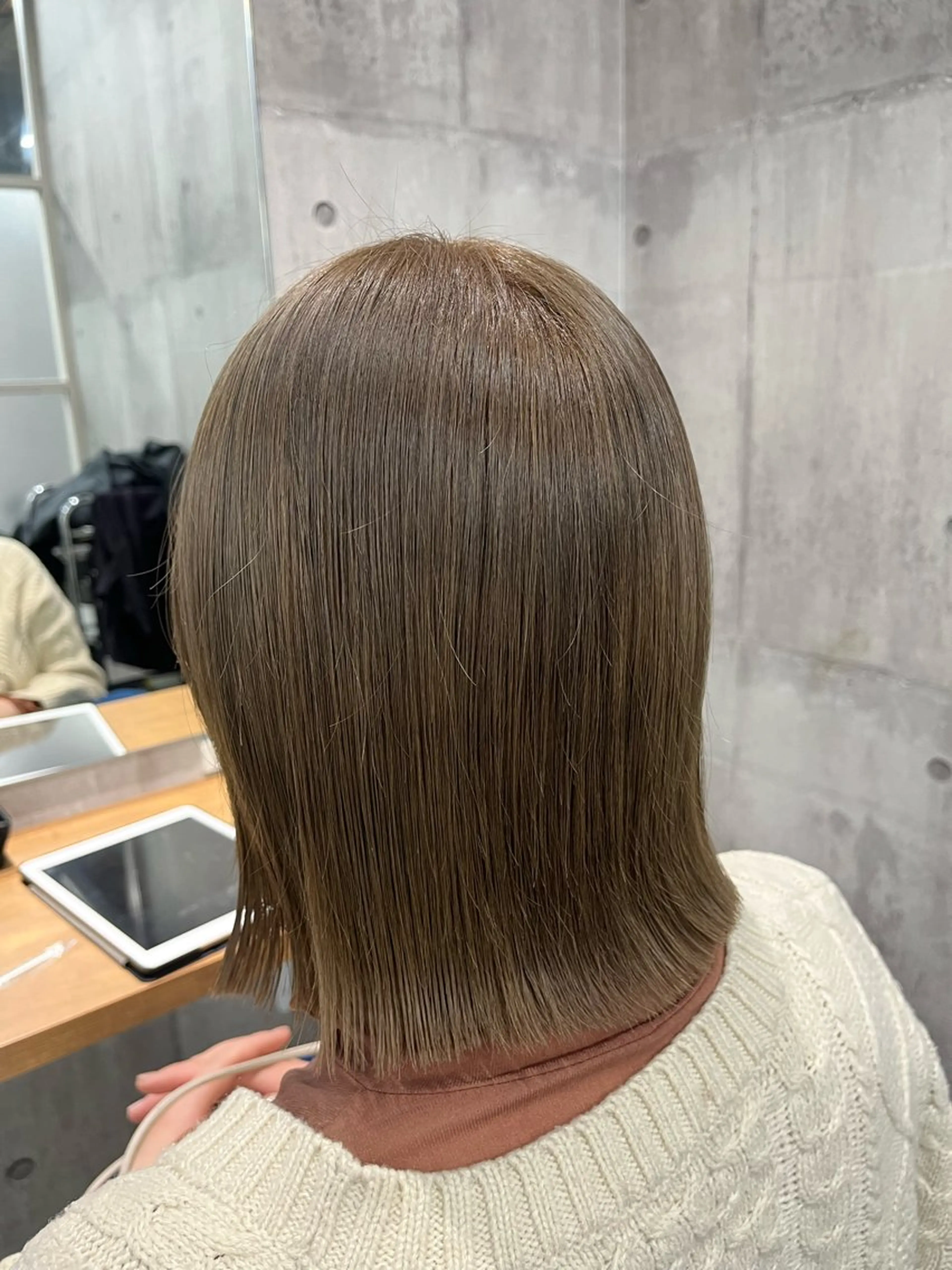 ショート カラー newi赤羽 HINATAのヘアスタイル