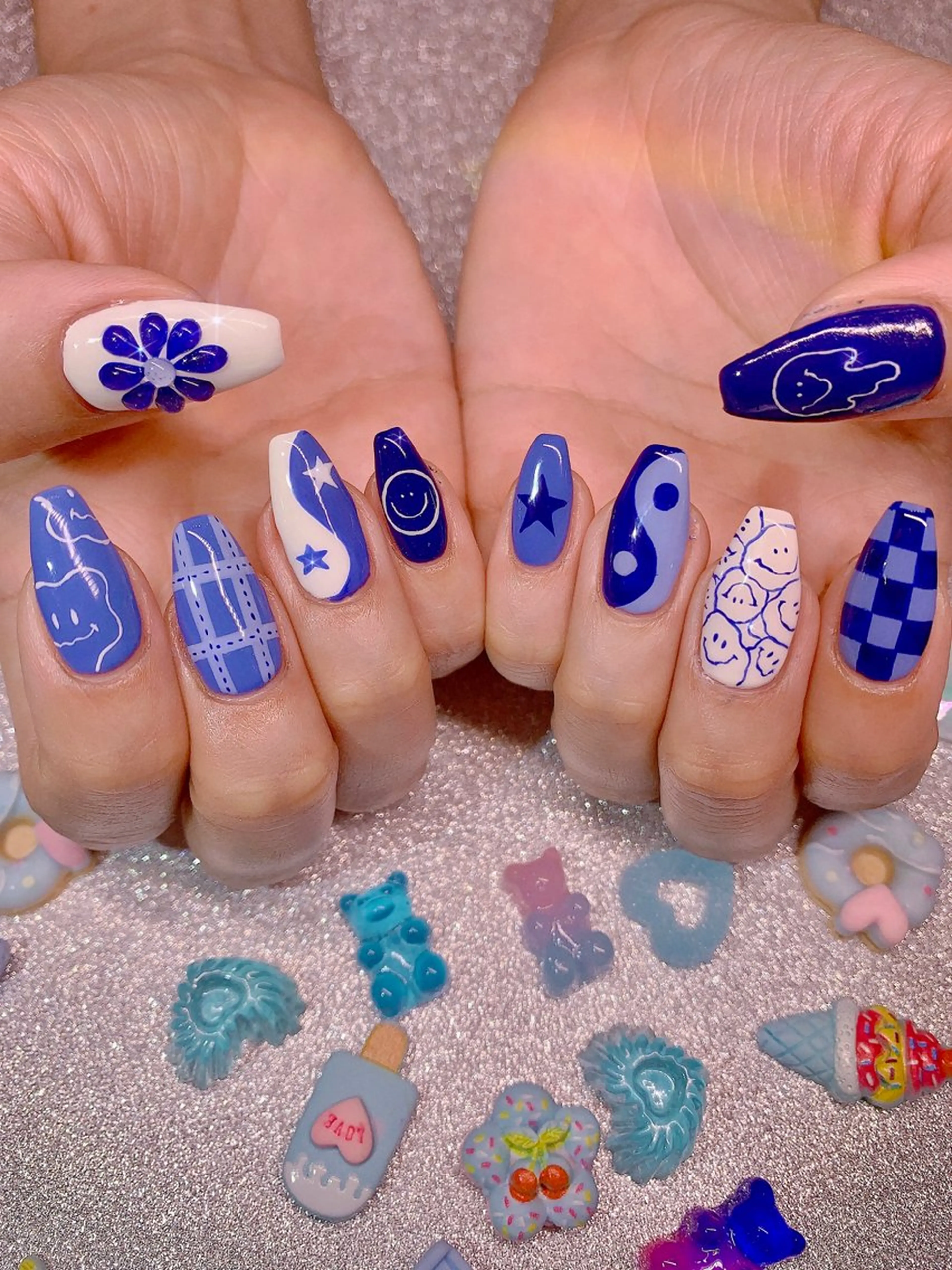 ネイル アートネイル キラキラネイル 韓国ネイル 持ち込み ぷっくりネイル 3Dアートネイル💗 都築レナのネイルデザイン