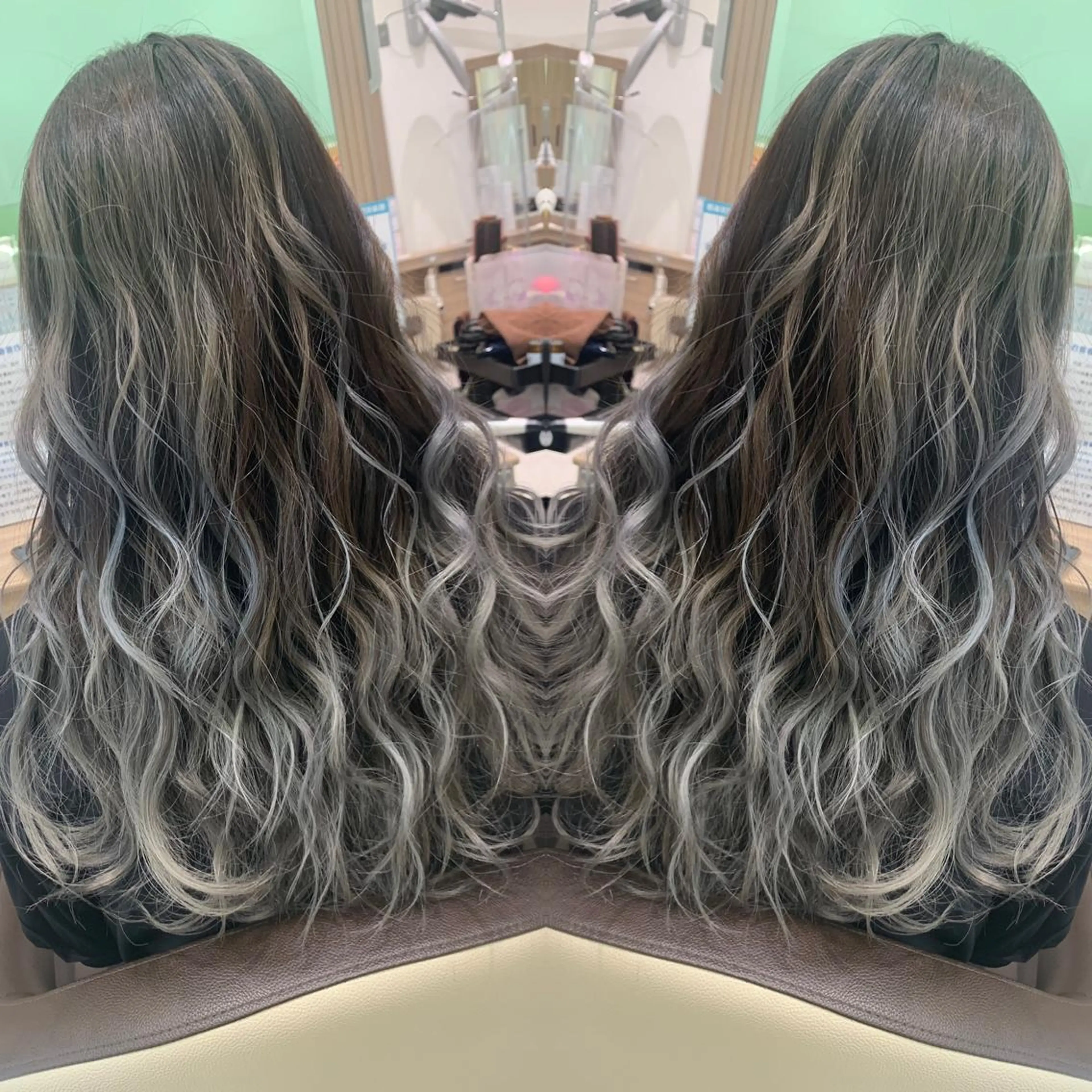 セミロング カラー バレイヤージュ シルバー レイヤーカット カット ヘアカラー ブリーチ/バレイヤ ージュ川端裕司のヘアスタイル