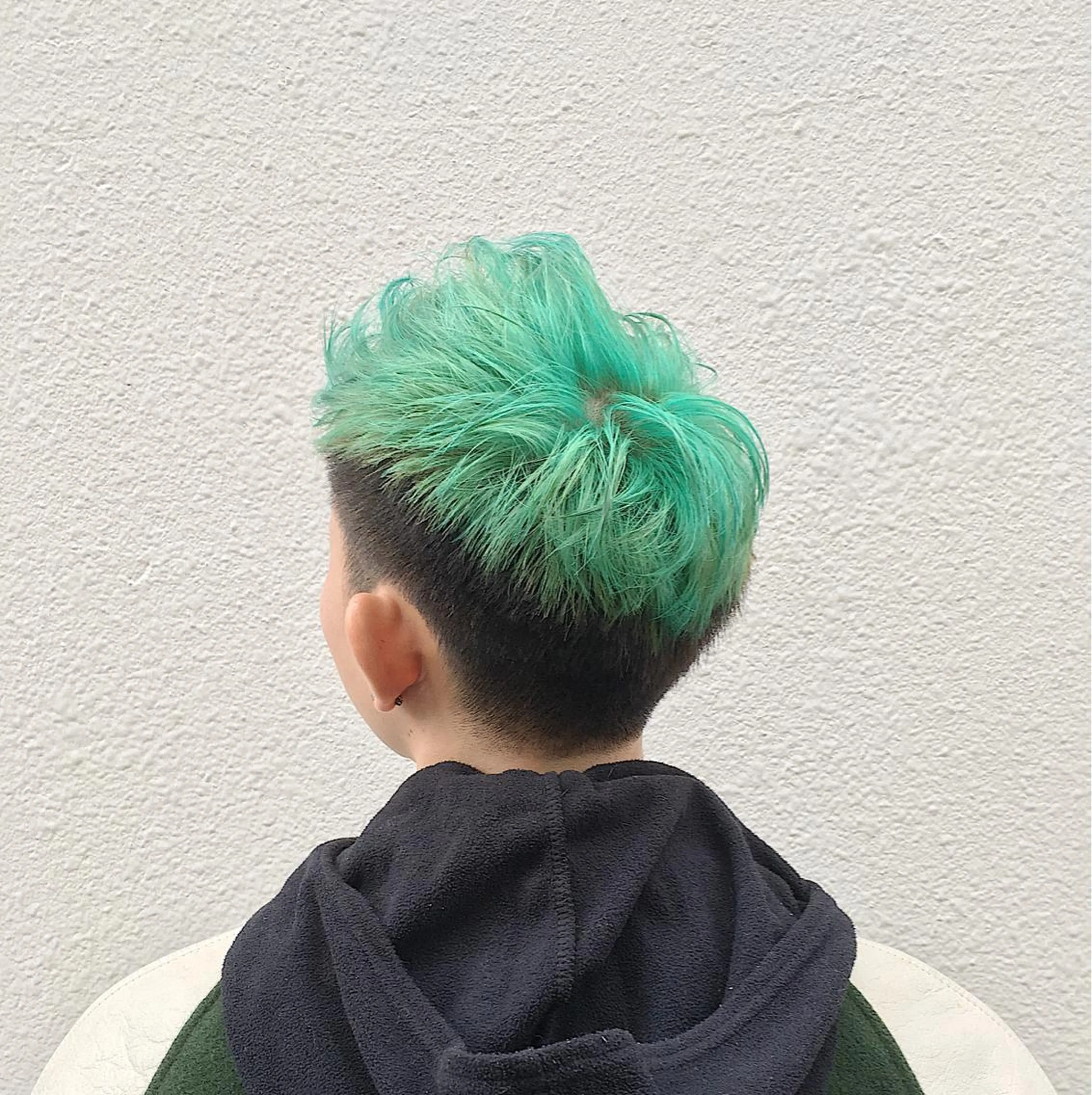 カラー メンズ モヒカン メンズサロン rootのヘアスタイル