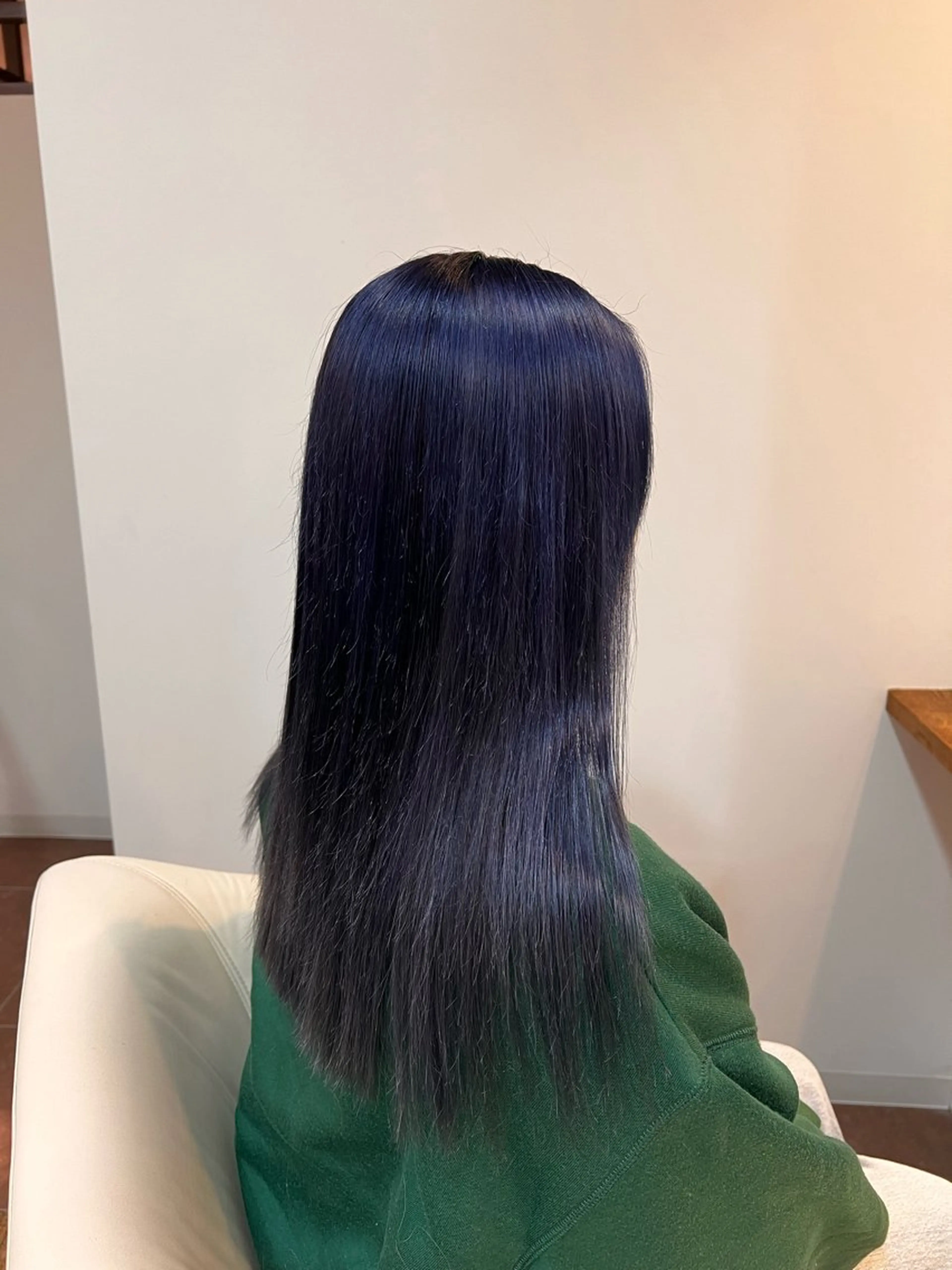 ミディアム パープルカラー ヘアカラー トリートメント STUDIO 4H所属・澤井 佑果のヘアスタイル