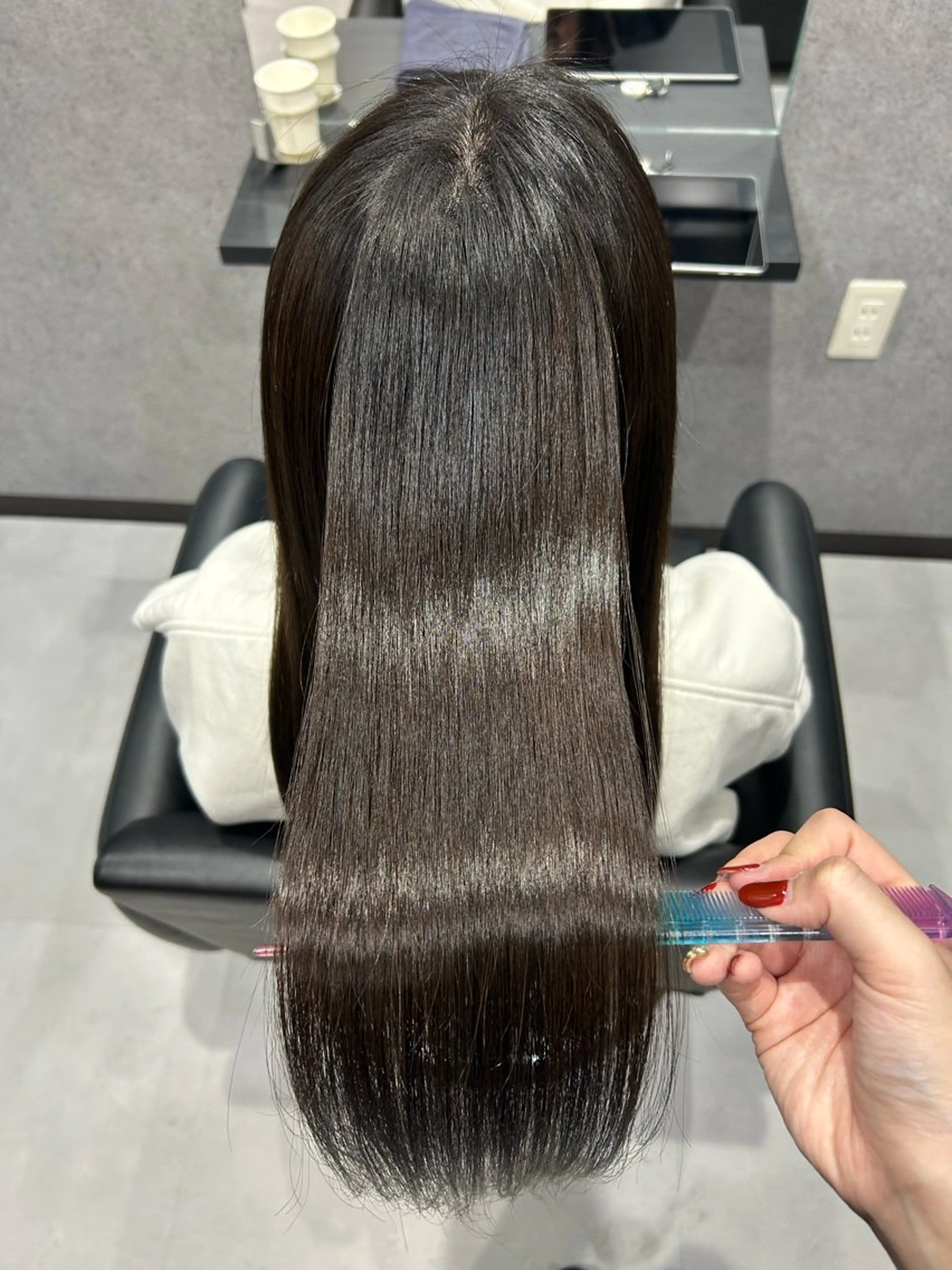 ロング カラー トリートメント 佐野 彩音のヘアスタイル