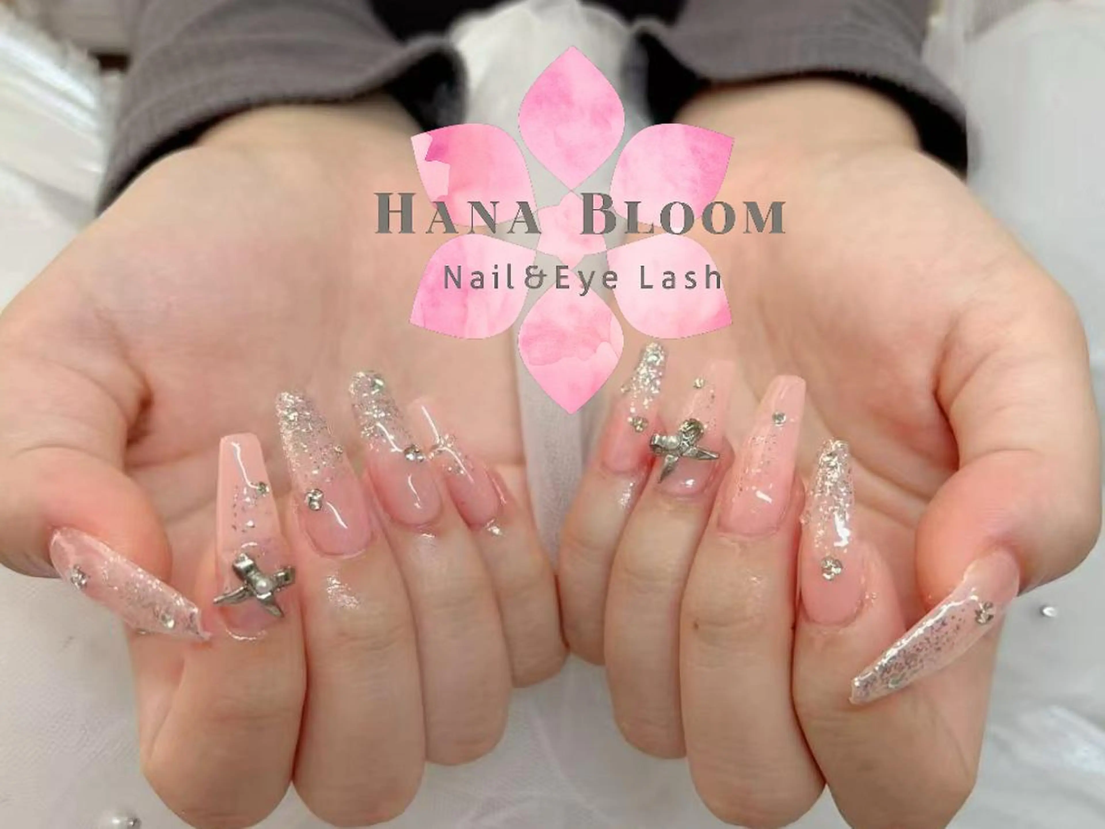 ネイル 長さ出し フレンチネイル ジェルネイル ガラスフレンチ 韓国ネイル Hana Bloom Nail💛Rinaのネイルデザイン