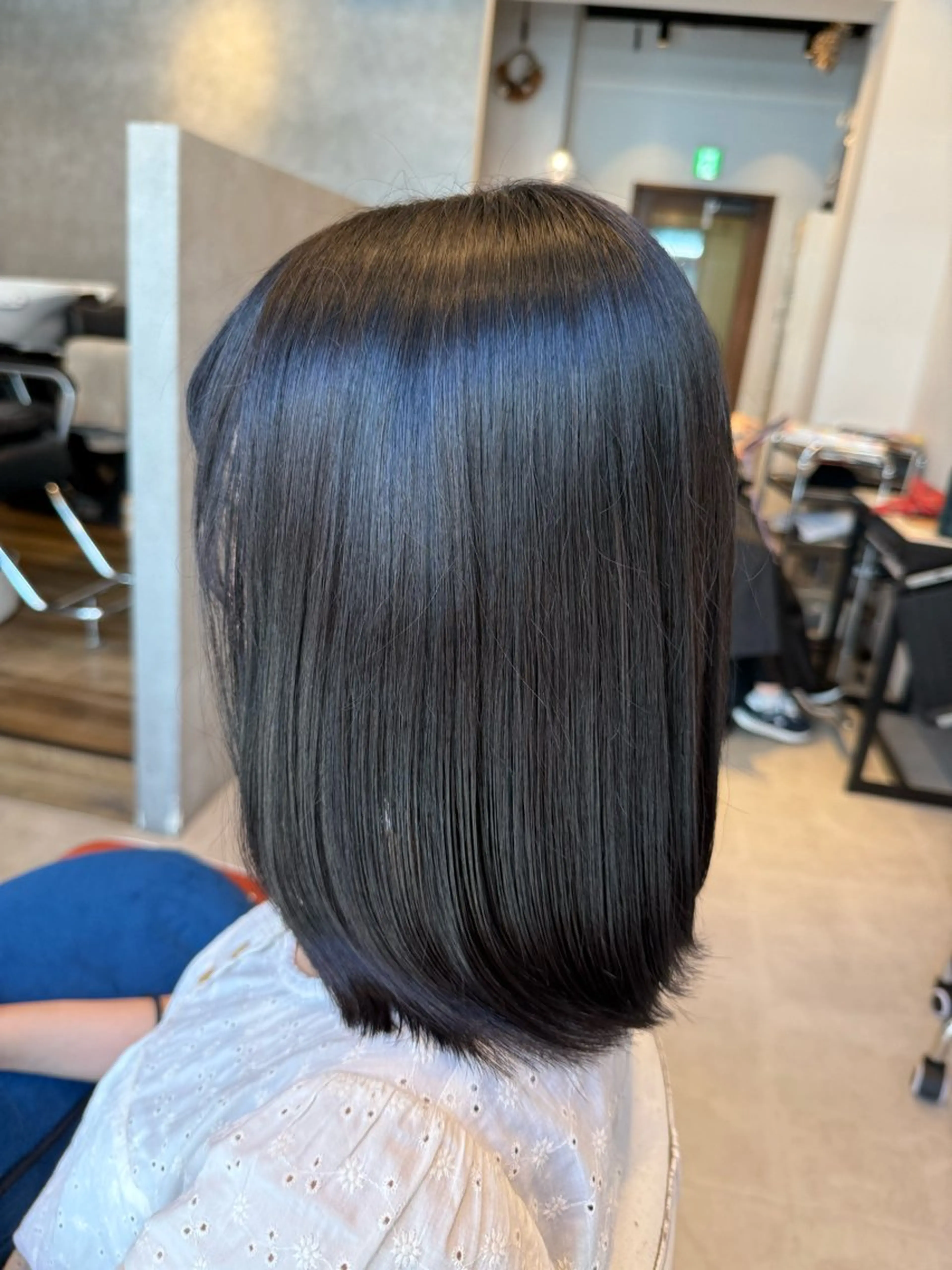 ミディアム ヘアカラー 高石 乃愛のヘアスタイル