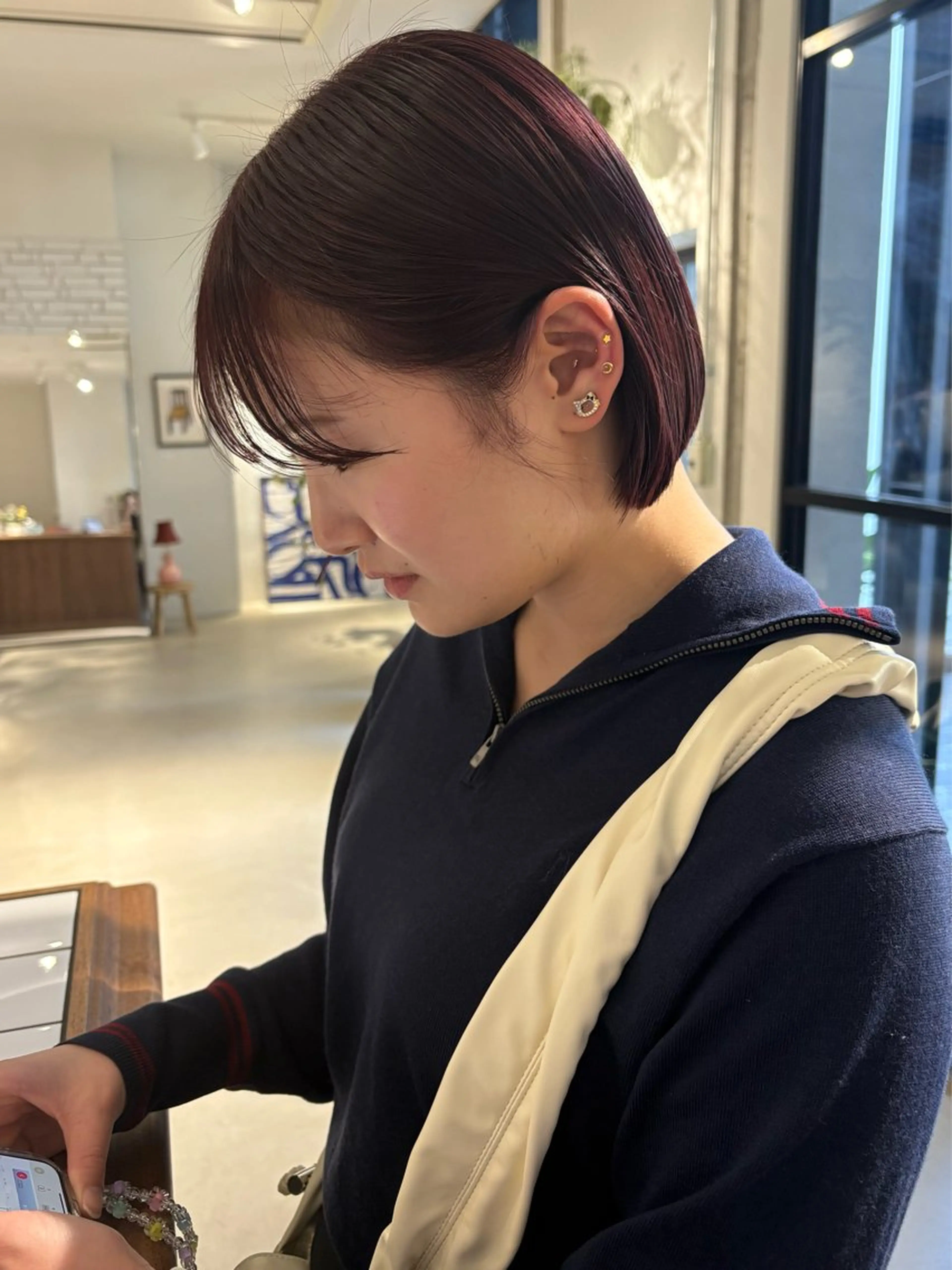 ショート 髪質改善 カット ヘアカラー トリートメント Yui⭐️ 透け感カラーのヘアスタイル