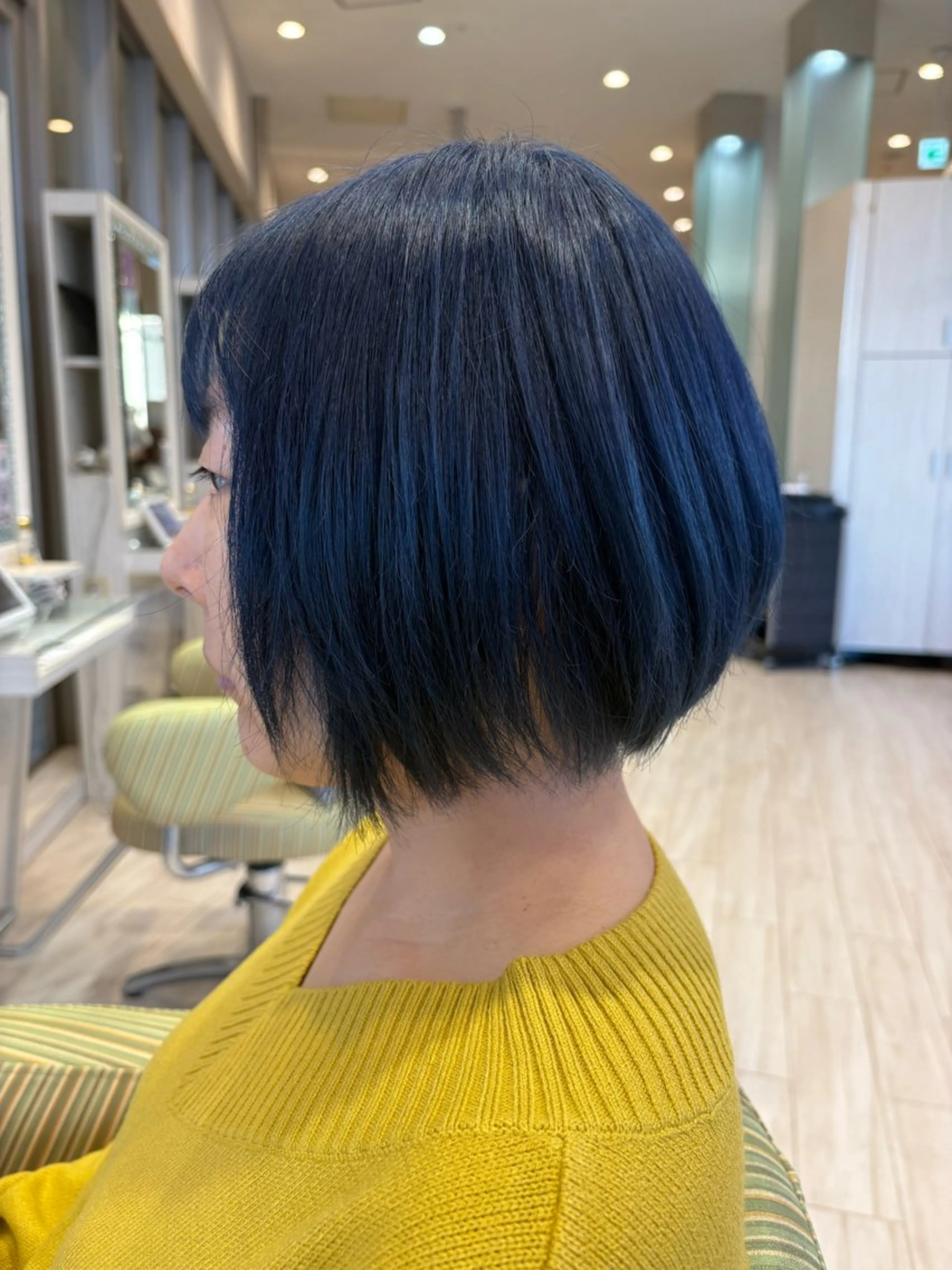 カラー ブリーチ ハイトーンカラー 永倉 はるかのヘアスタイル