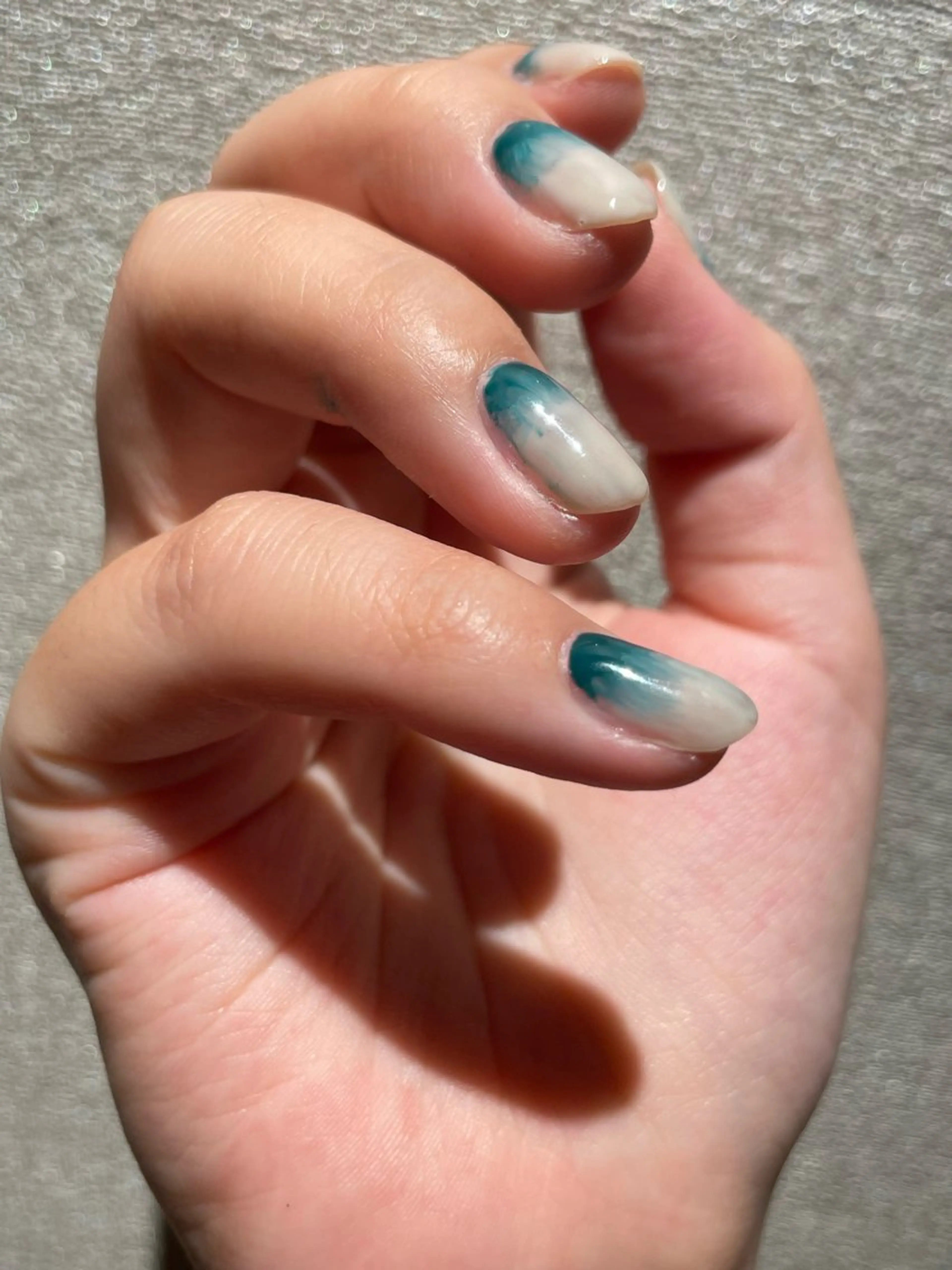 ネイル グラデーション ショートネイル専門店フェルンヴェー所属・ショートネイル専門店 フェルンヴェー代々木のネイルデザイン