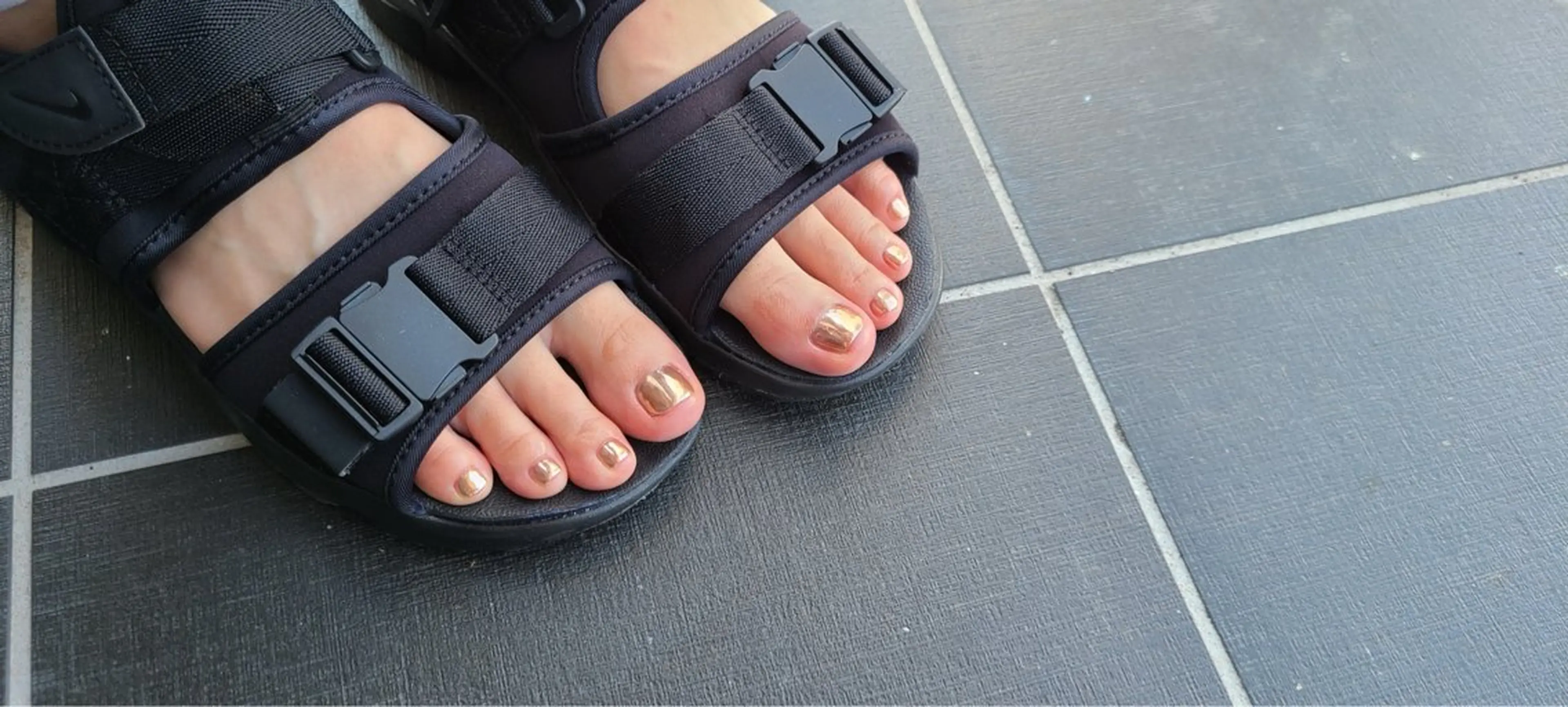 ネイル ミラーネイル nail salon cielのネイルデザイン