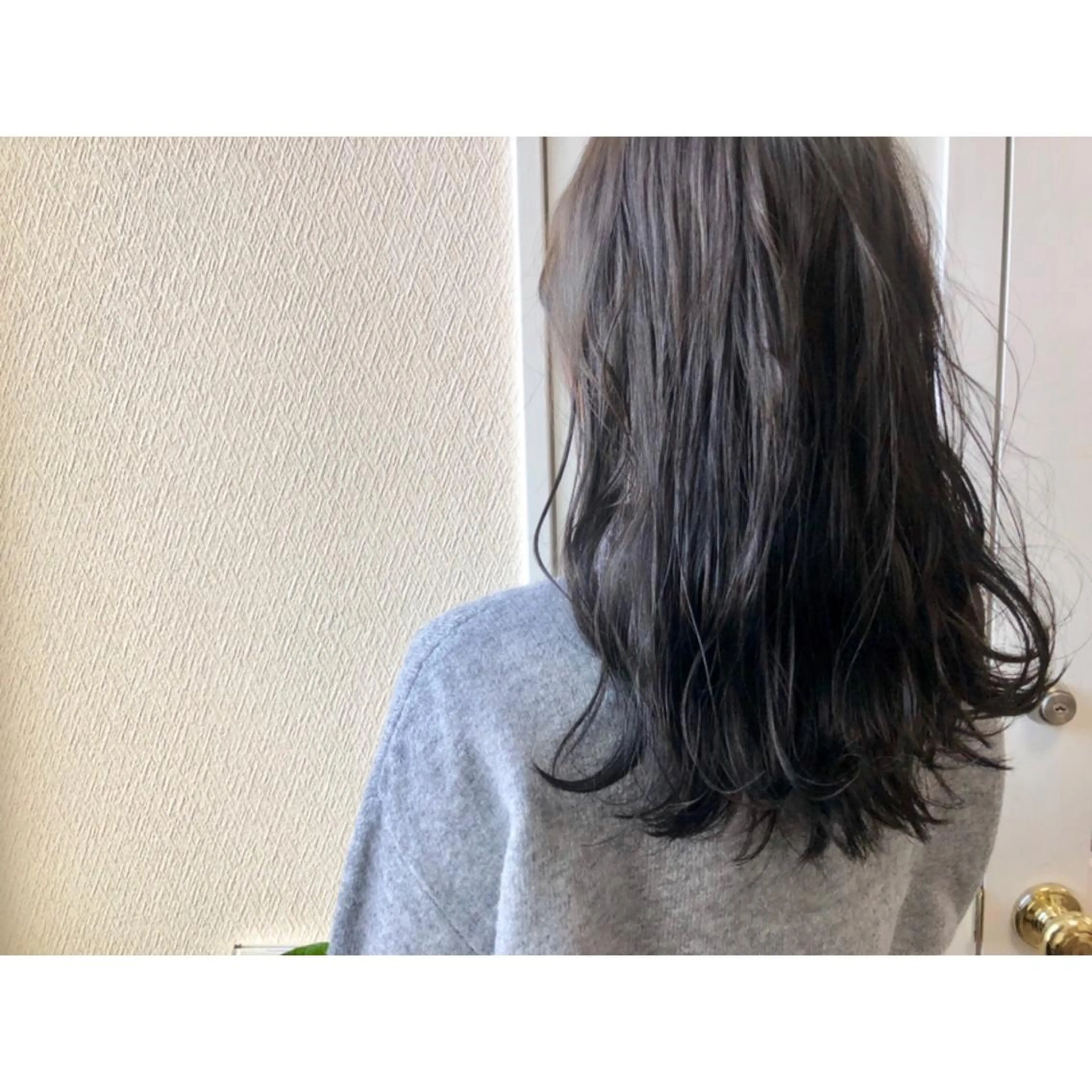 ロング カラー アッシュ アッシュグレー アッシュグレージュ ベージュカラー 透明感カラー 江上拓郎/ショート /酸性ストレートのヘアスタイル