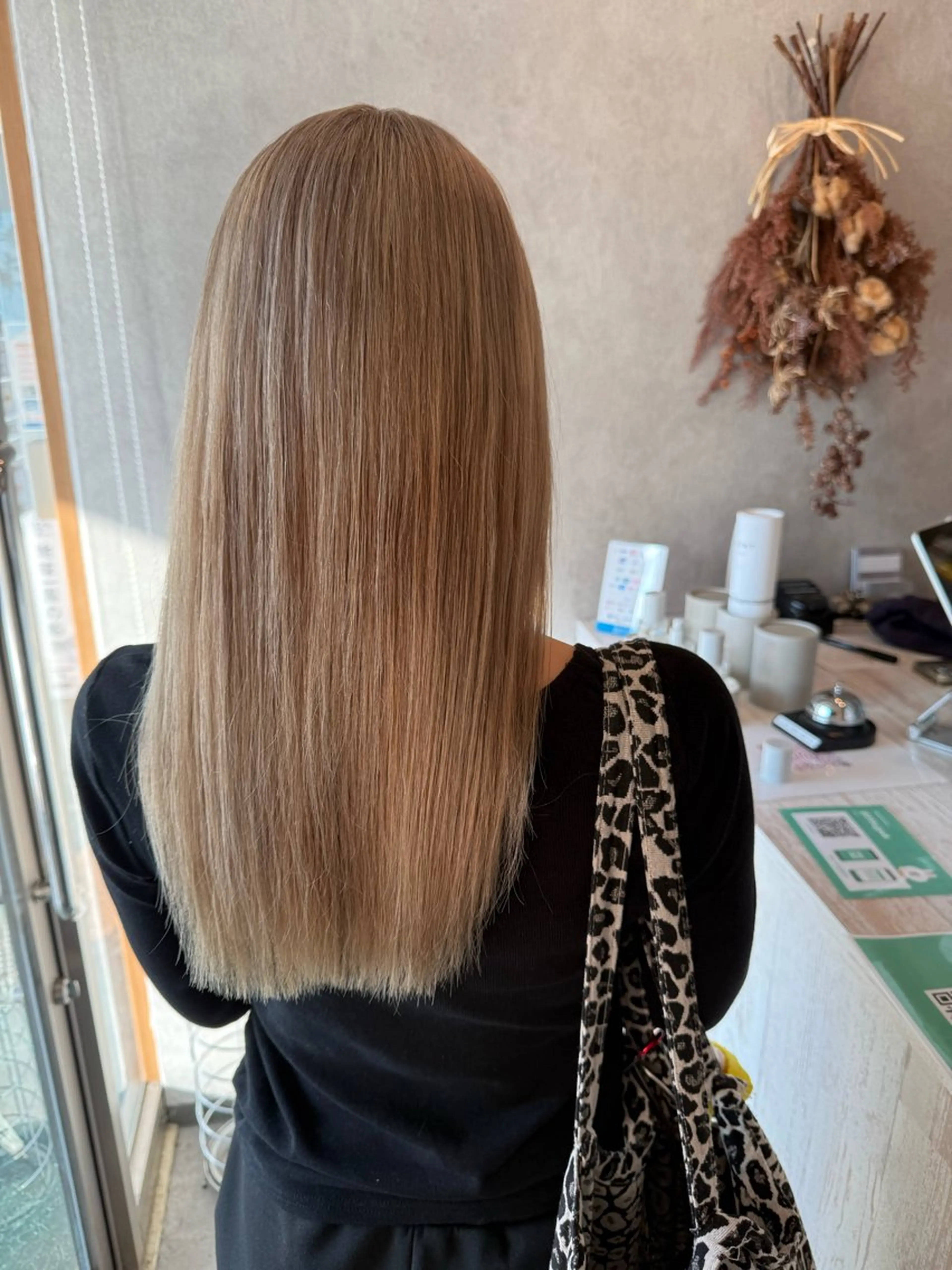 ロング カラー ヘアカラー Bish Yanaのヘアスタイル