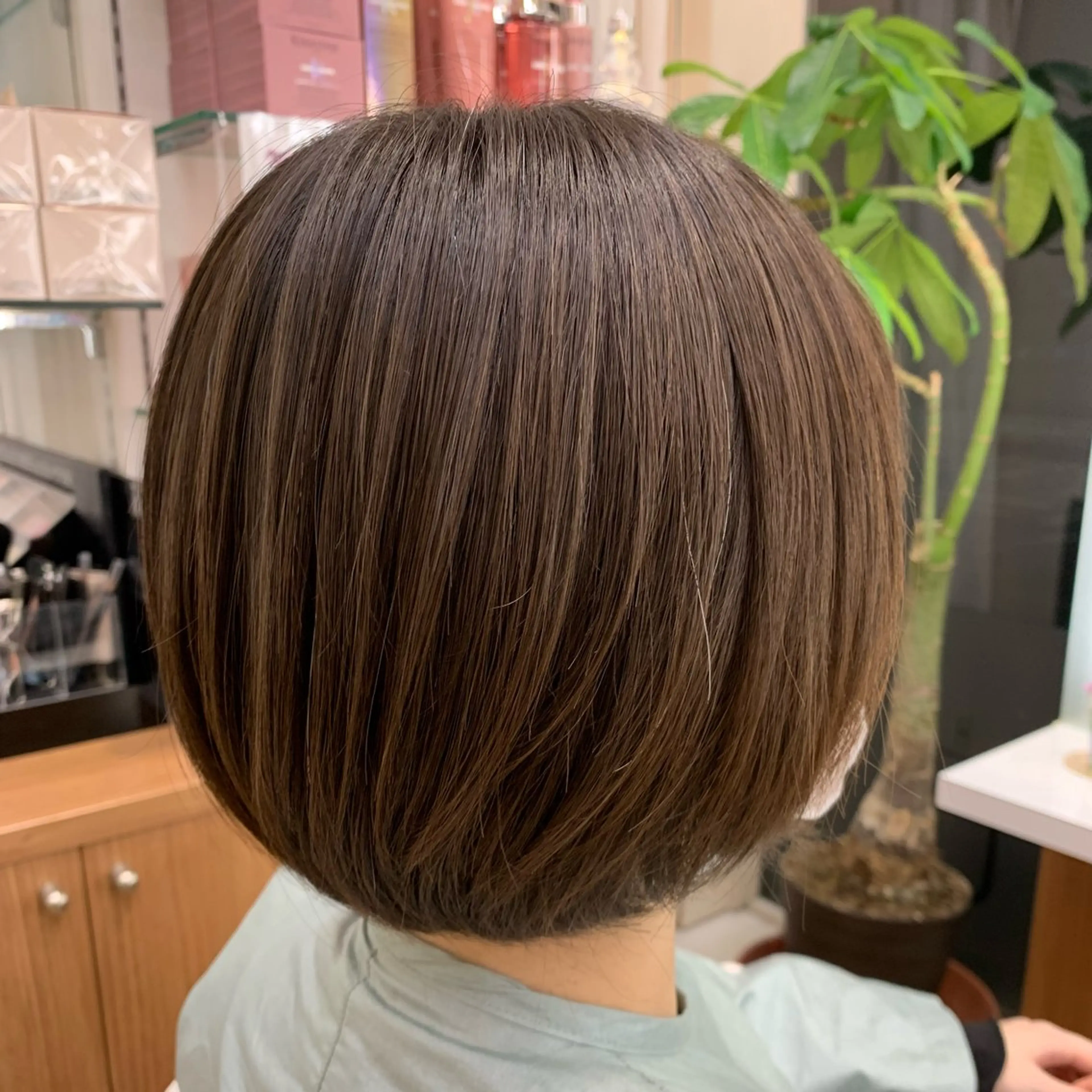 ショート カラー 大滝 美里のヘアスタイル