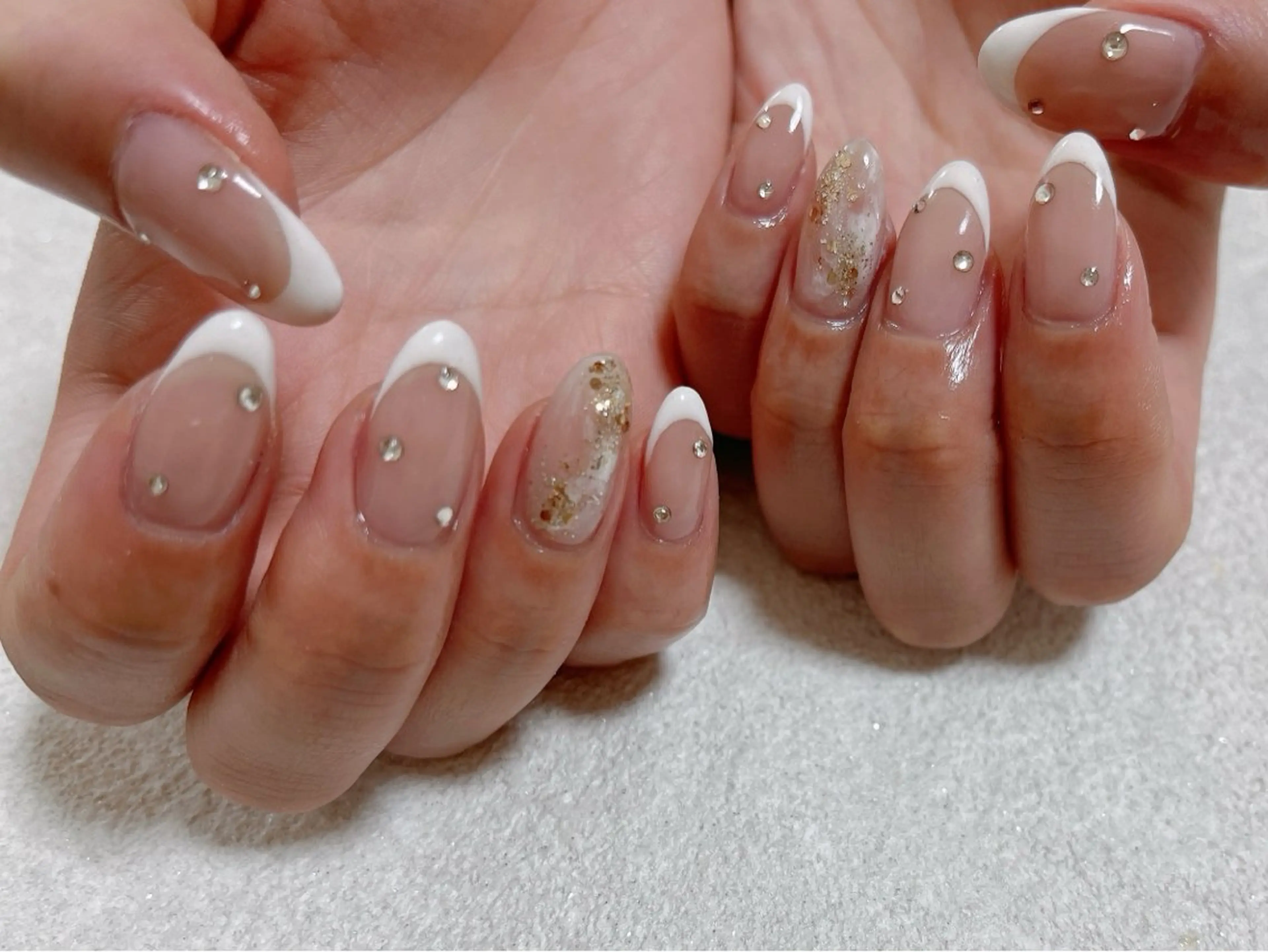 ネイル フレンチネイル ジェルネイル 韓国ネイル パラジェル ストーンネイル kikinail 溝の口のネイルデザイン