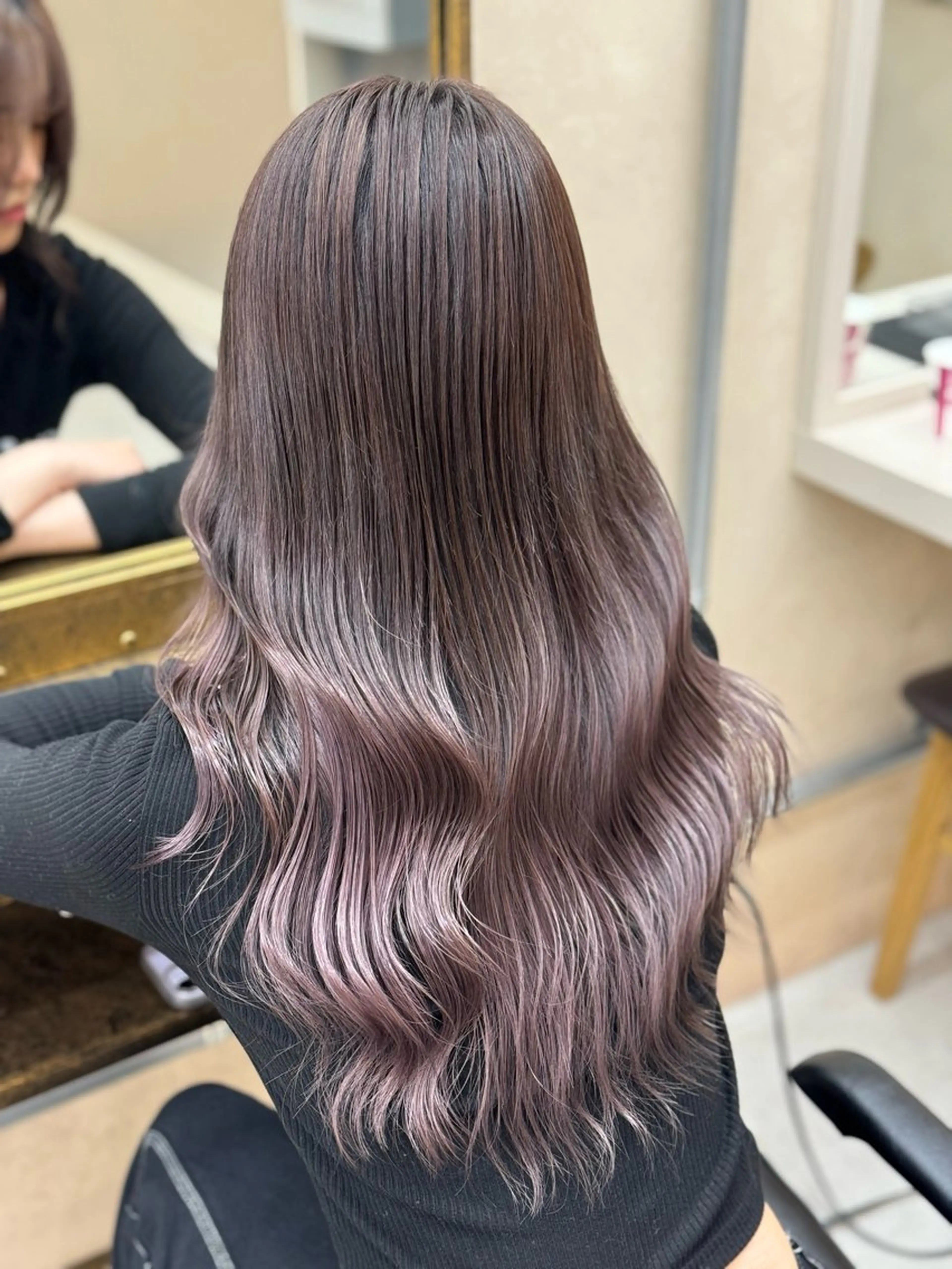 ロング ショーヤ/ブリーチ /エクステのヘアスタイル