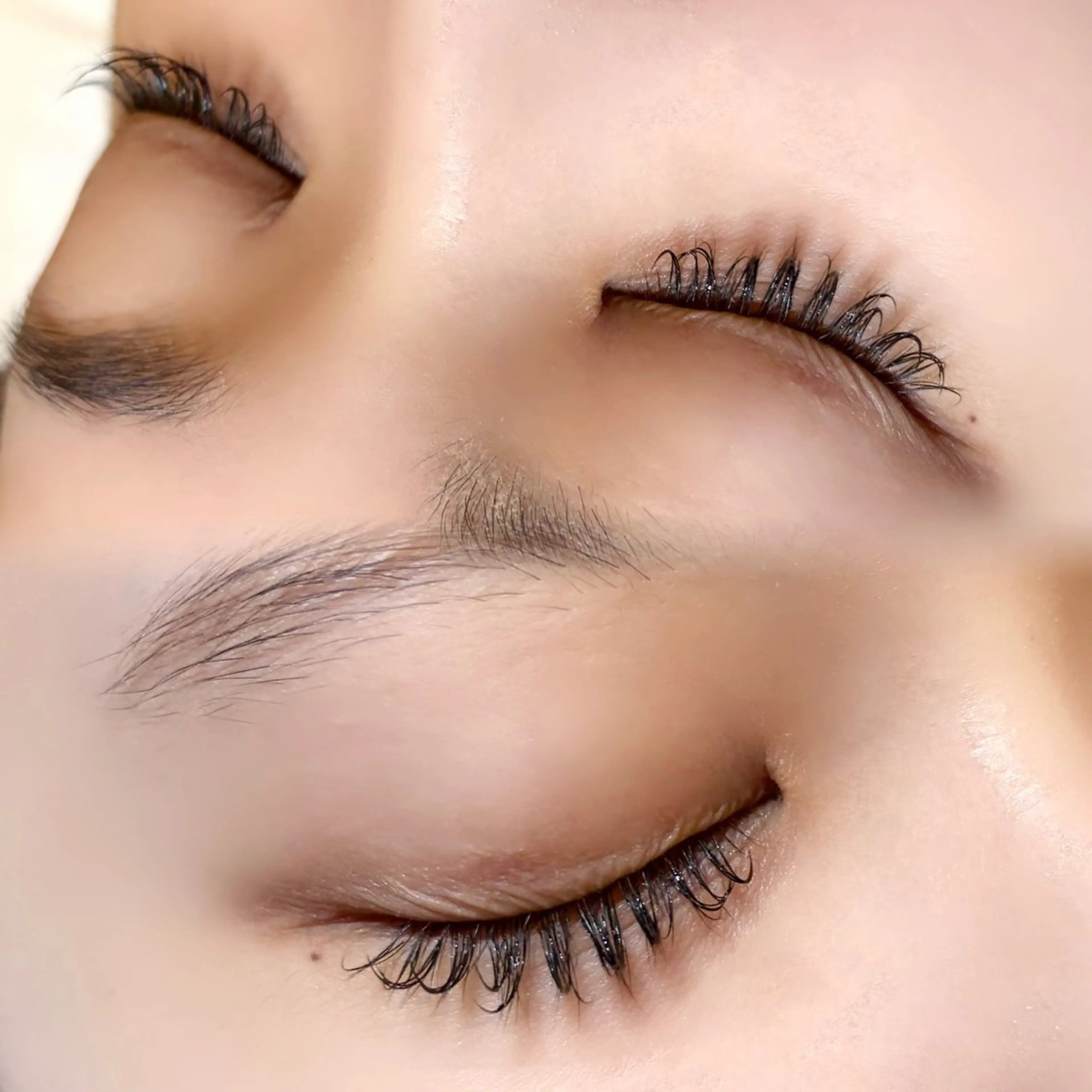 マツエク・マツパ マツエク ニシダ マイ.⋆𝜗𝜚の眉毛・アイブロウイメージ