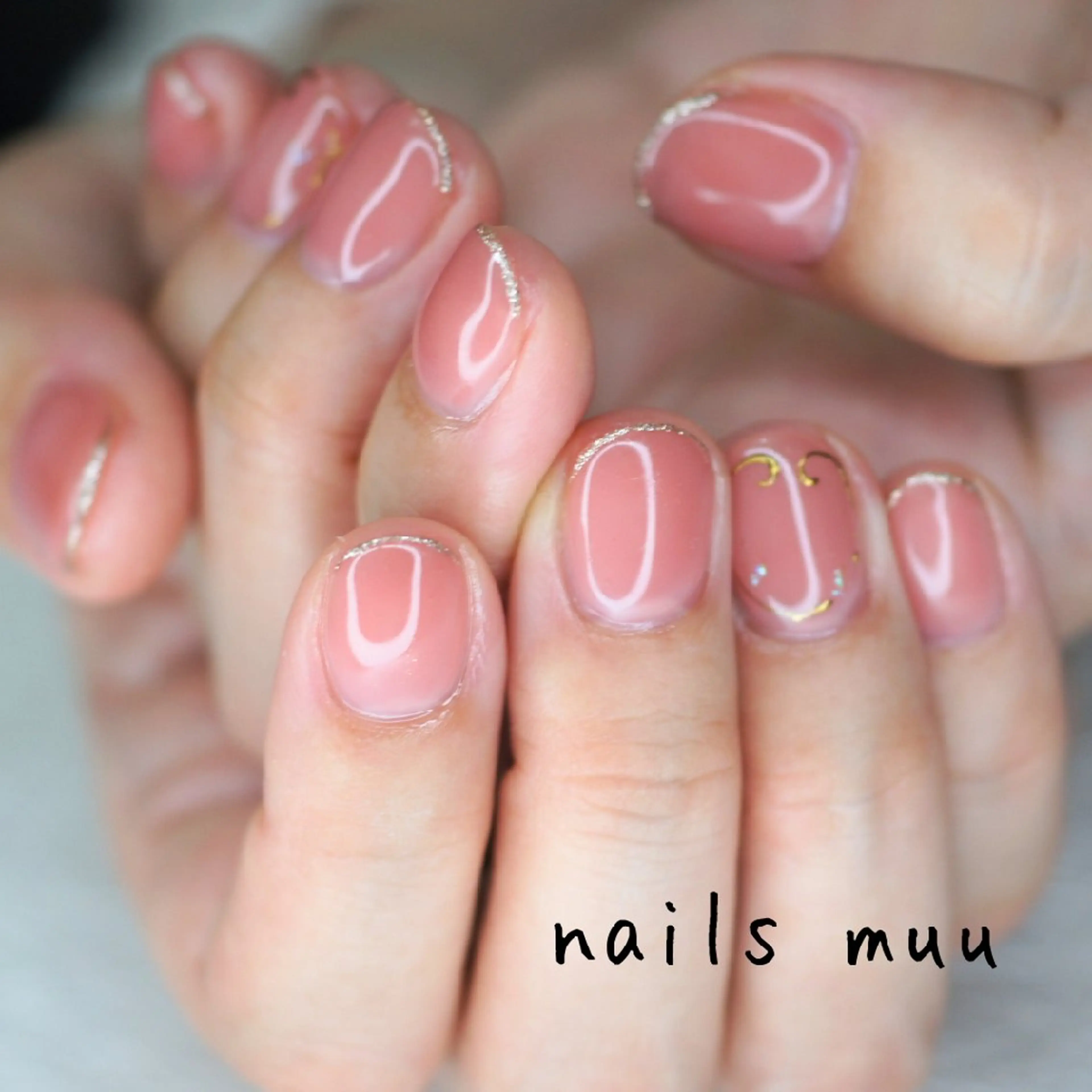 ネイル アートネイル ゴールド ハート オフィスネイル シンプルネイル ハンドネイル nails muu まゆのネイルデザイン
