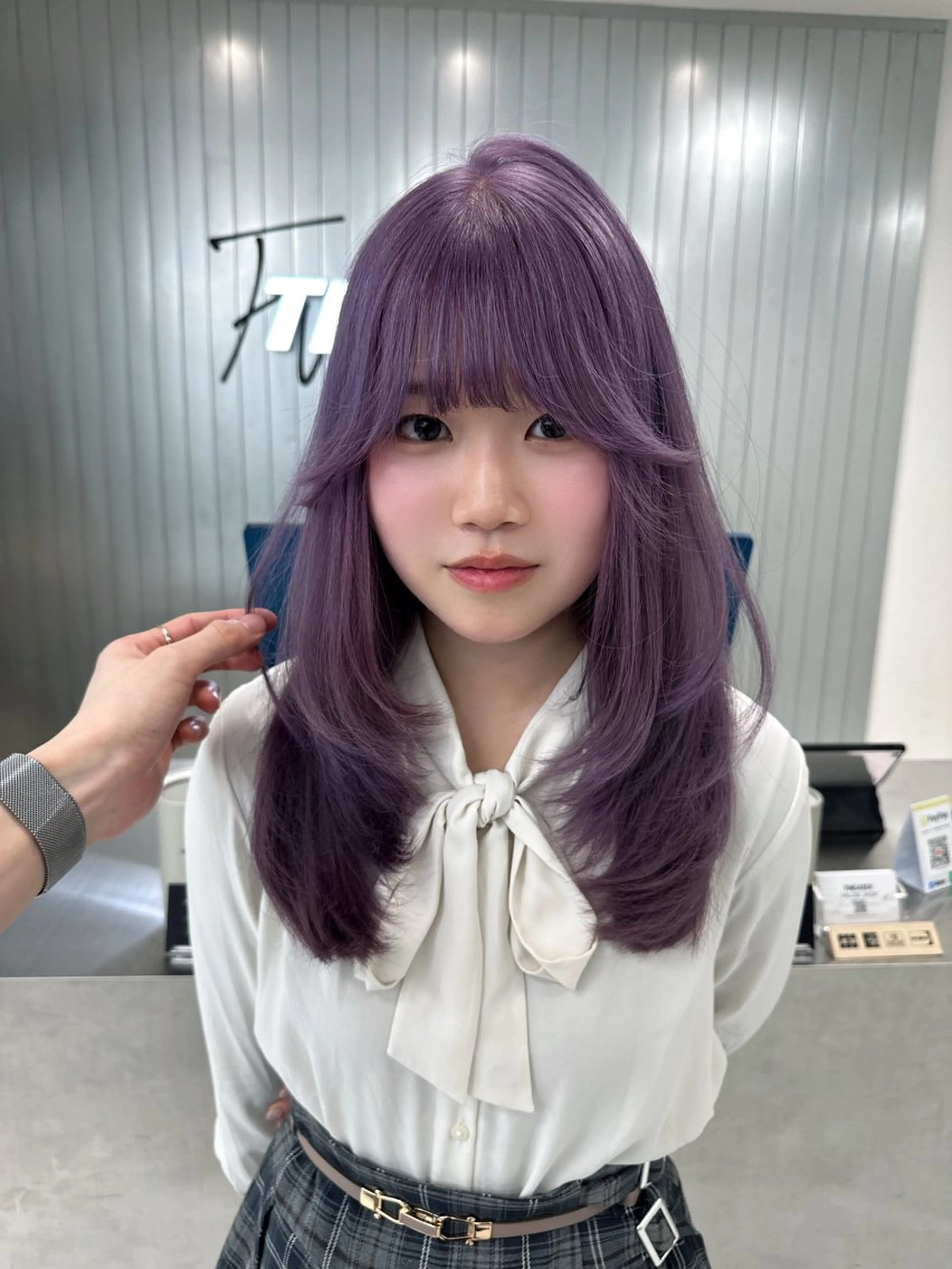 ロング カラー ヘアアレンジ 艶カラー/ハイトーン /レイヤーカットのヘアスタイル