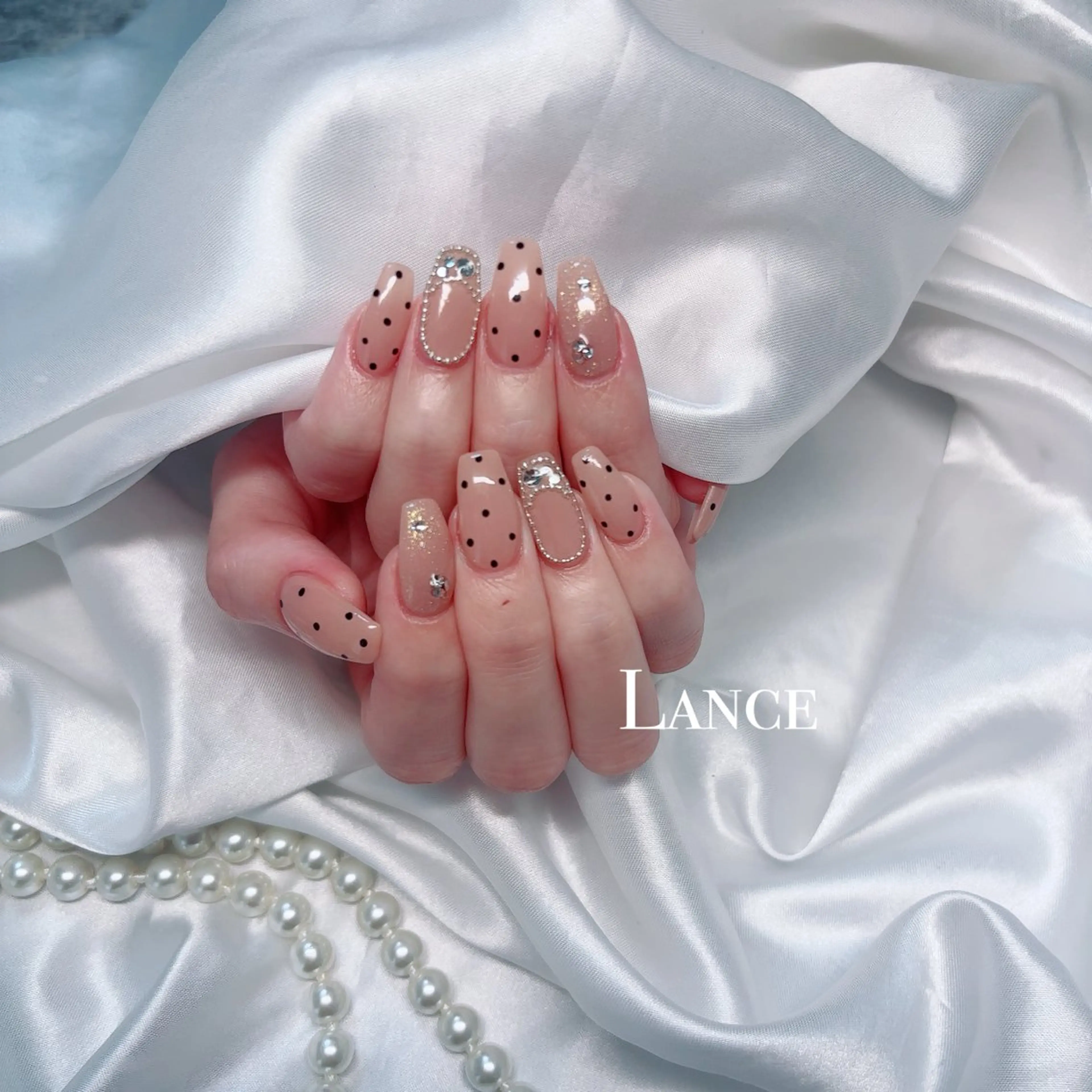 ネイル キラキラネイル 韓国ネイル マグネットネイル 春ネイル ワンホンネイル Lance nailのネイルデザイン