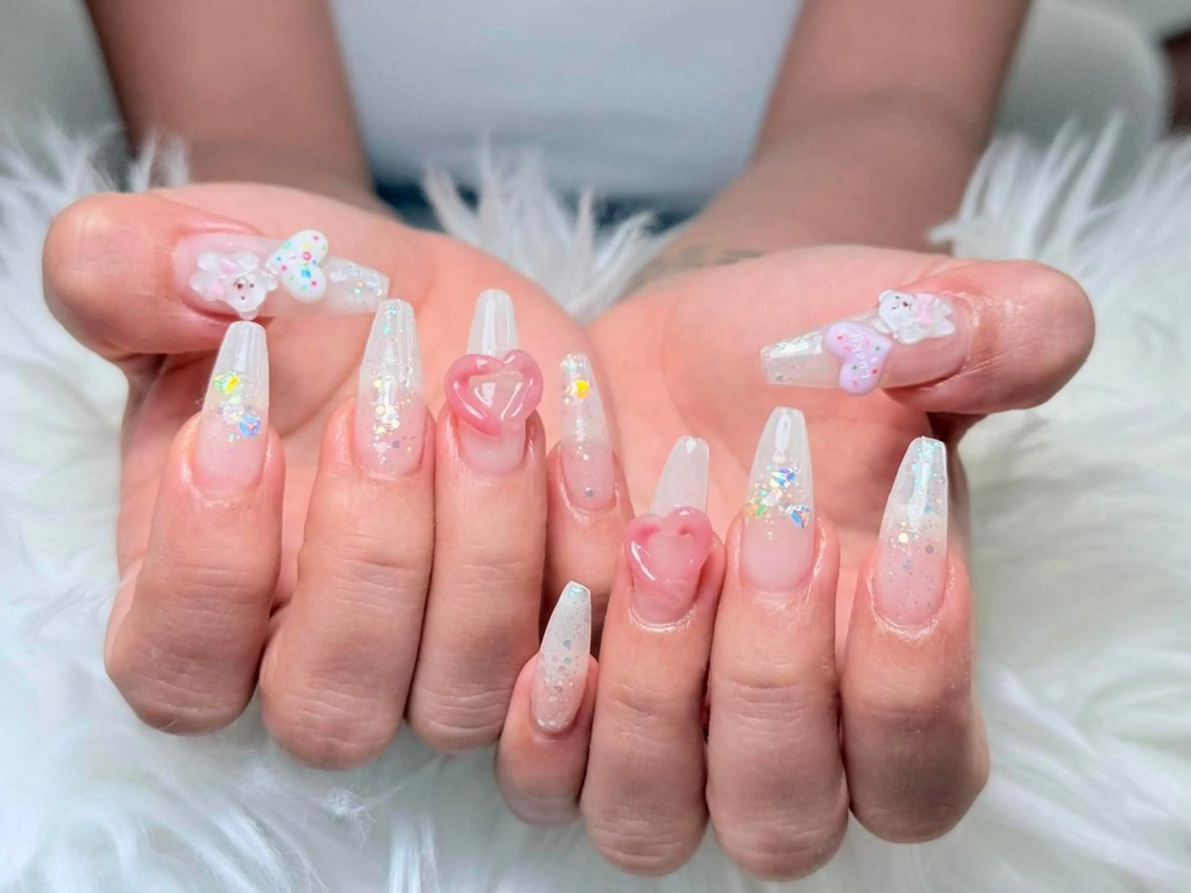 ネイル フレンチネイル グラデーション 韓国ネイル マグネットネイル ミラーネイル ハンドネイル ハンドケア Hara Nail 【持ち込みOK】のネイルデザイン