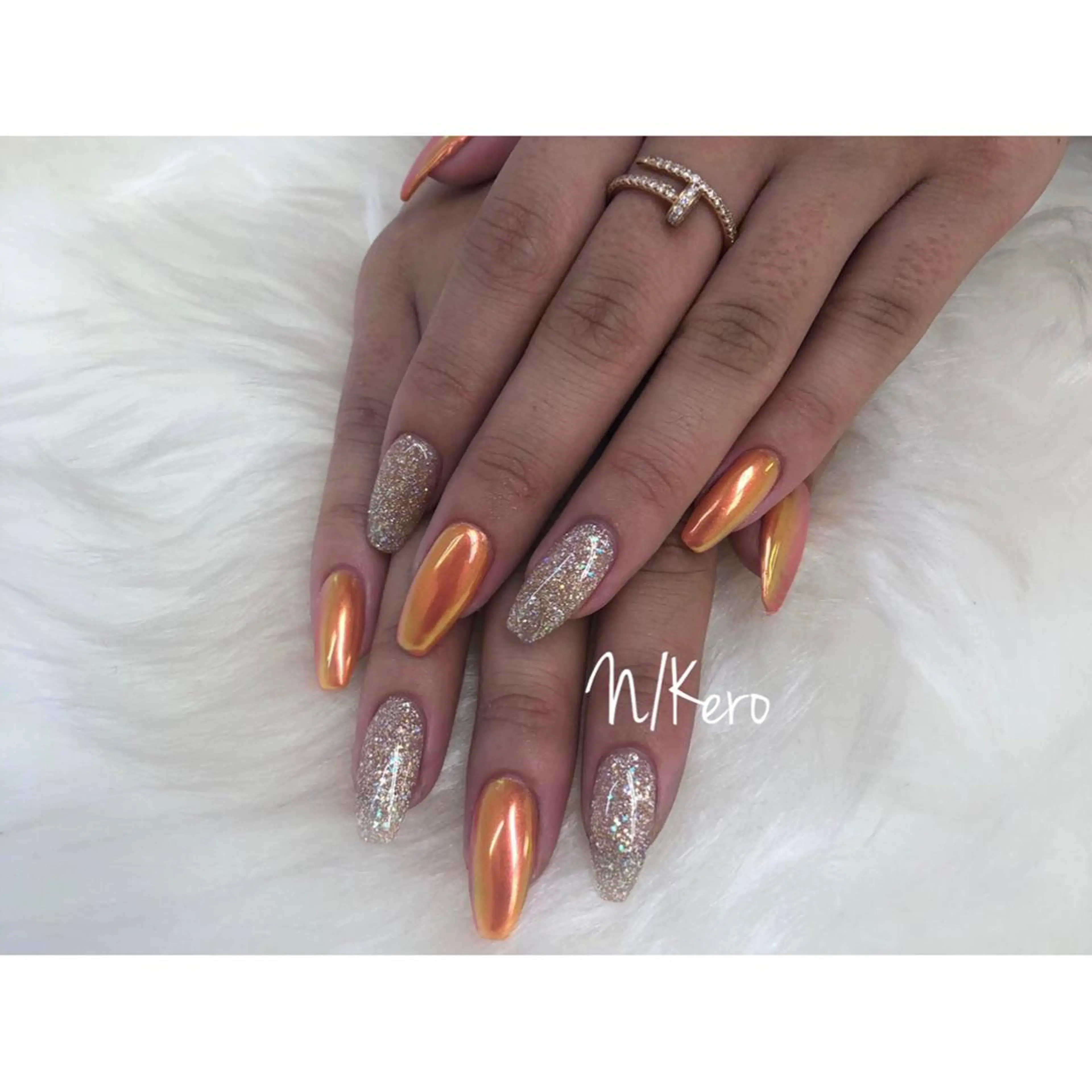 ロング ネイル キラキラネイル 夏ネイル ハンドネイル T. Kasumiのネイルデザイン