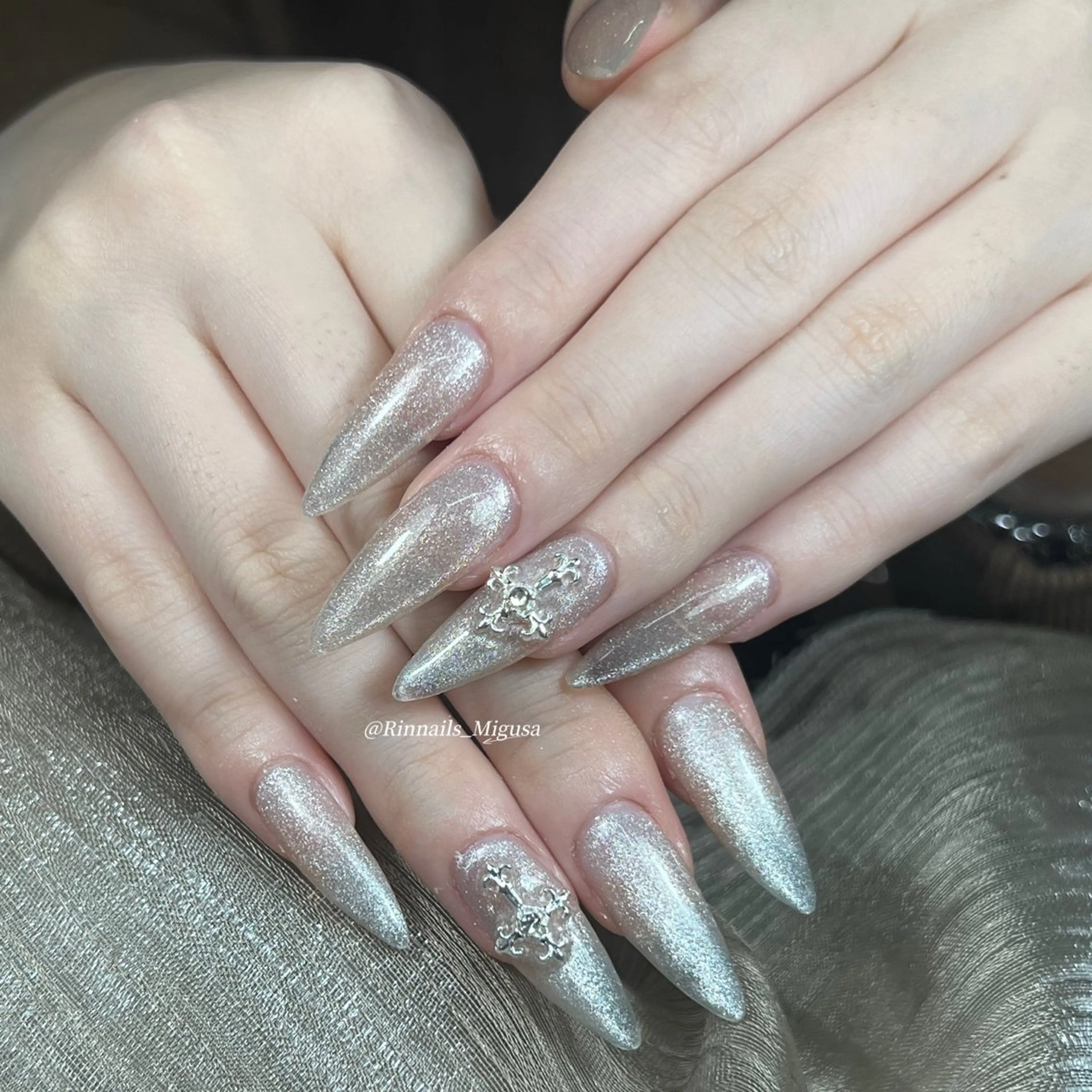 ロング 韓国風ヘア RIN NAILS ᥫ᭡Migusaのネイルデザイン