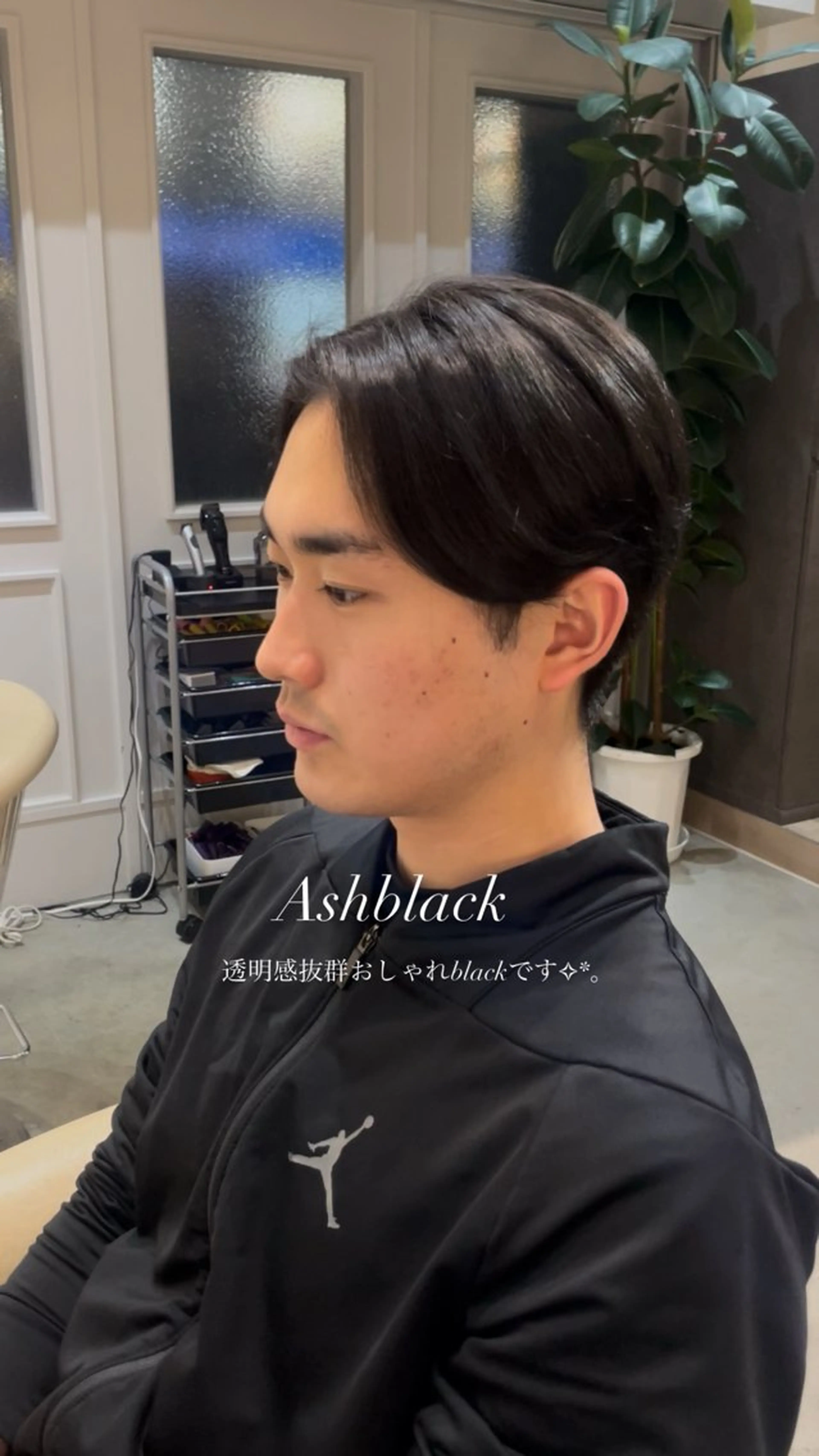 カラー londnaitre 乙川友杏のヘアスタイル