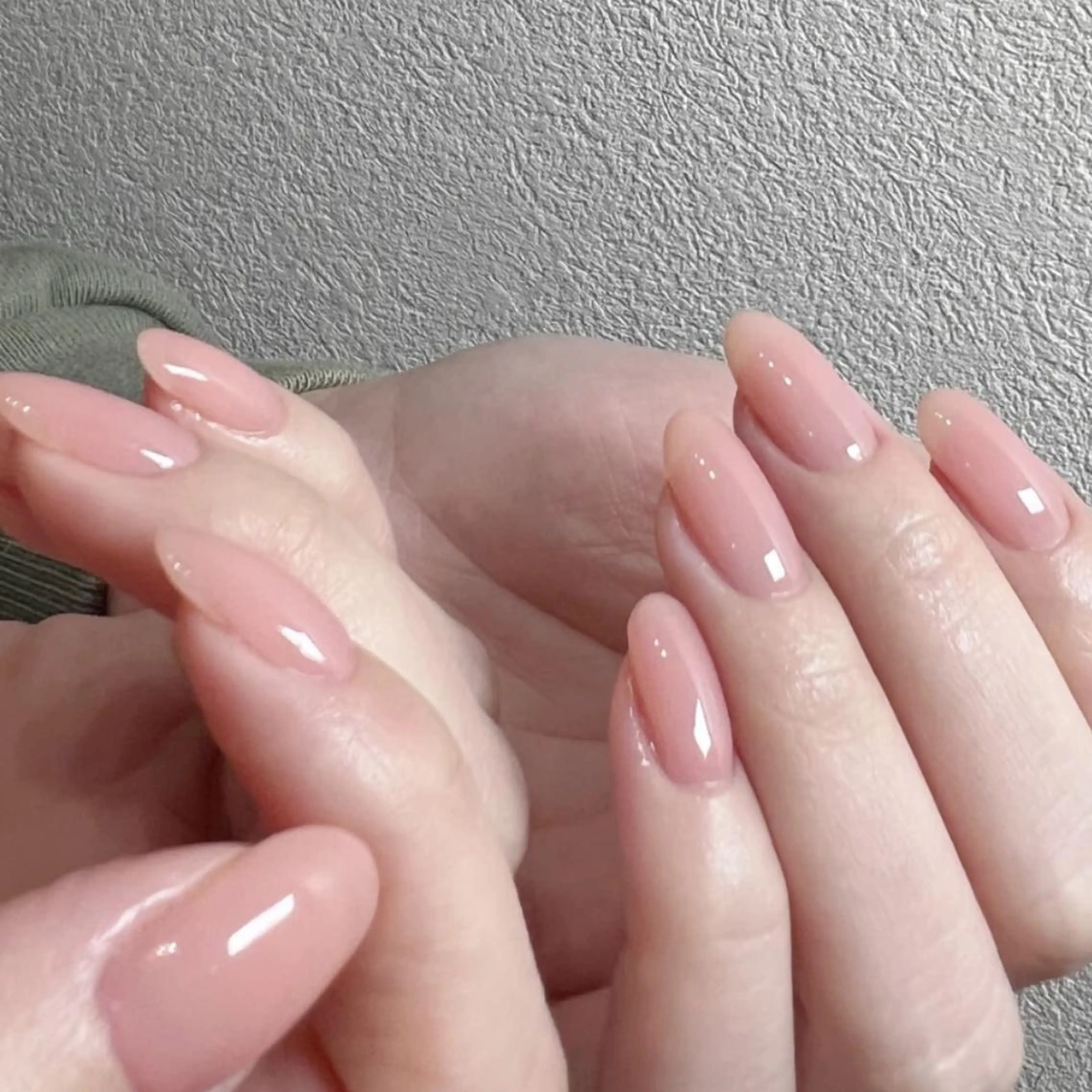 ネイル ラメ(グリッター) ラメグラデーション ワンカラーネイル Queens PUPUのネイルデザイン