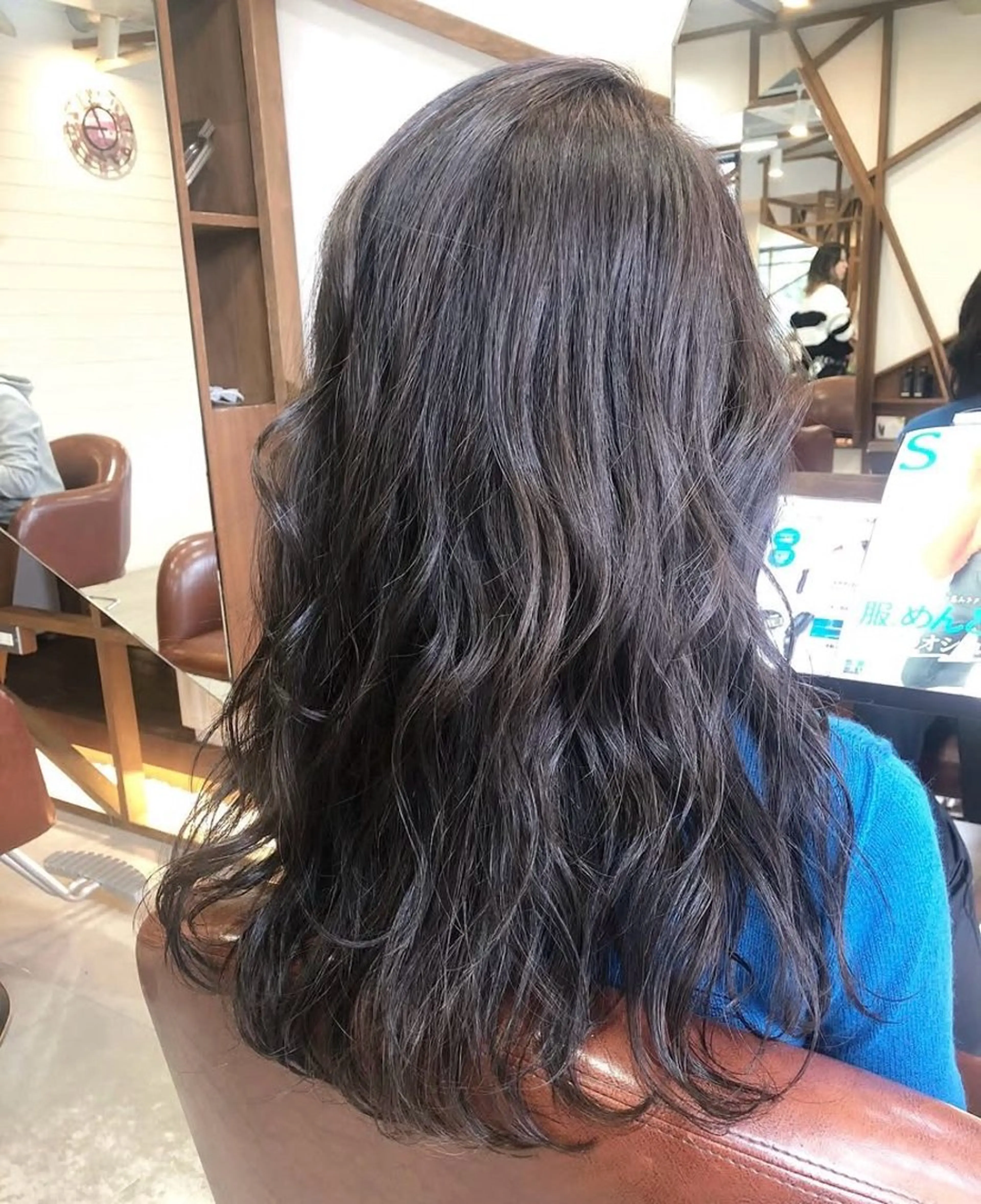 ロング 竹谷 奈津実のヘアスタイル