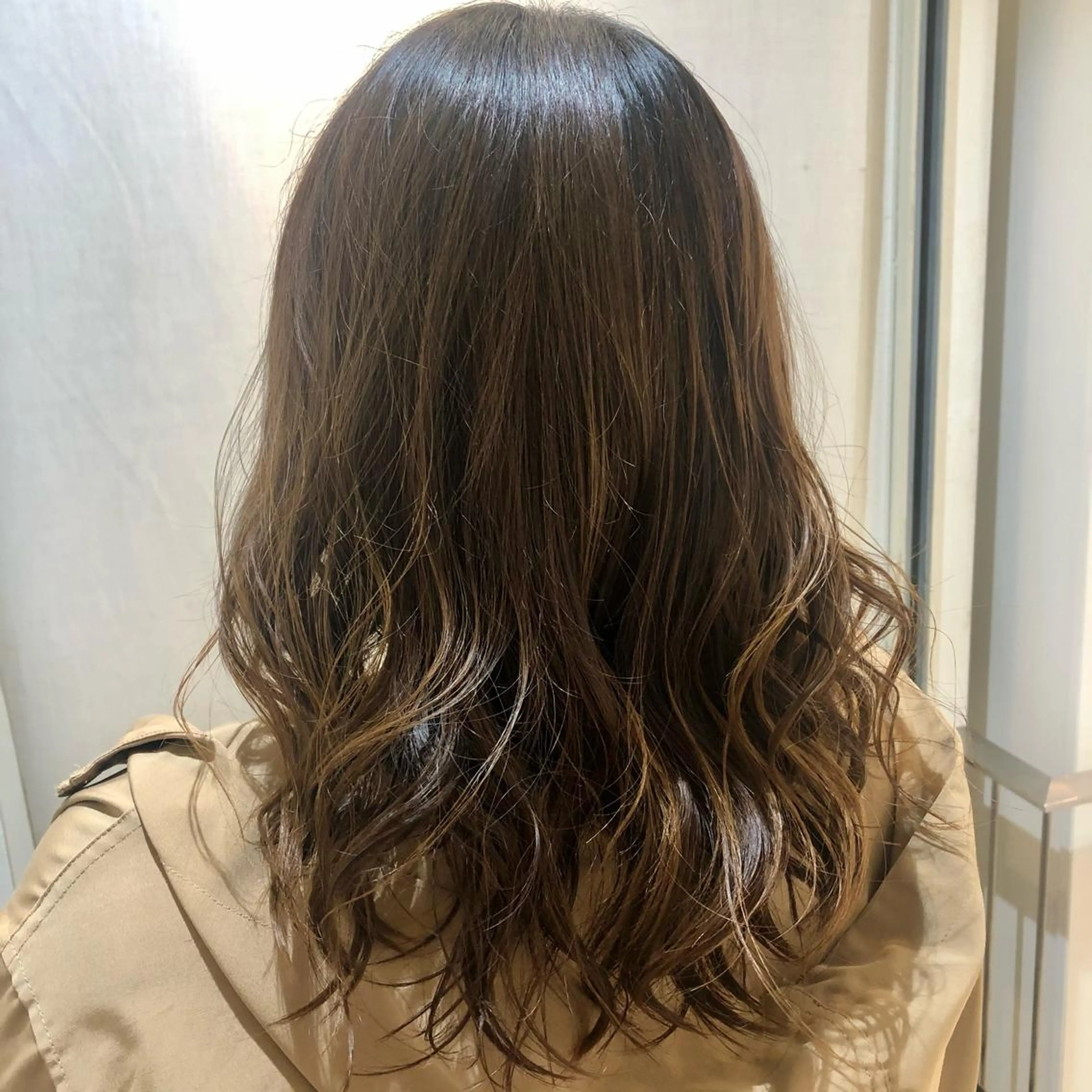 ミディアム 鶴﨑 美優亜のヘアスタイル