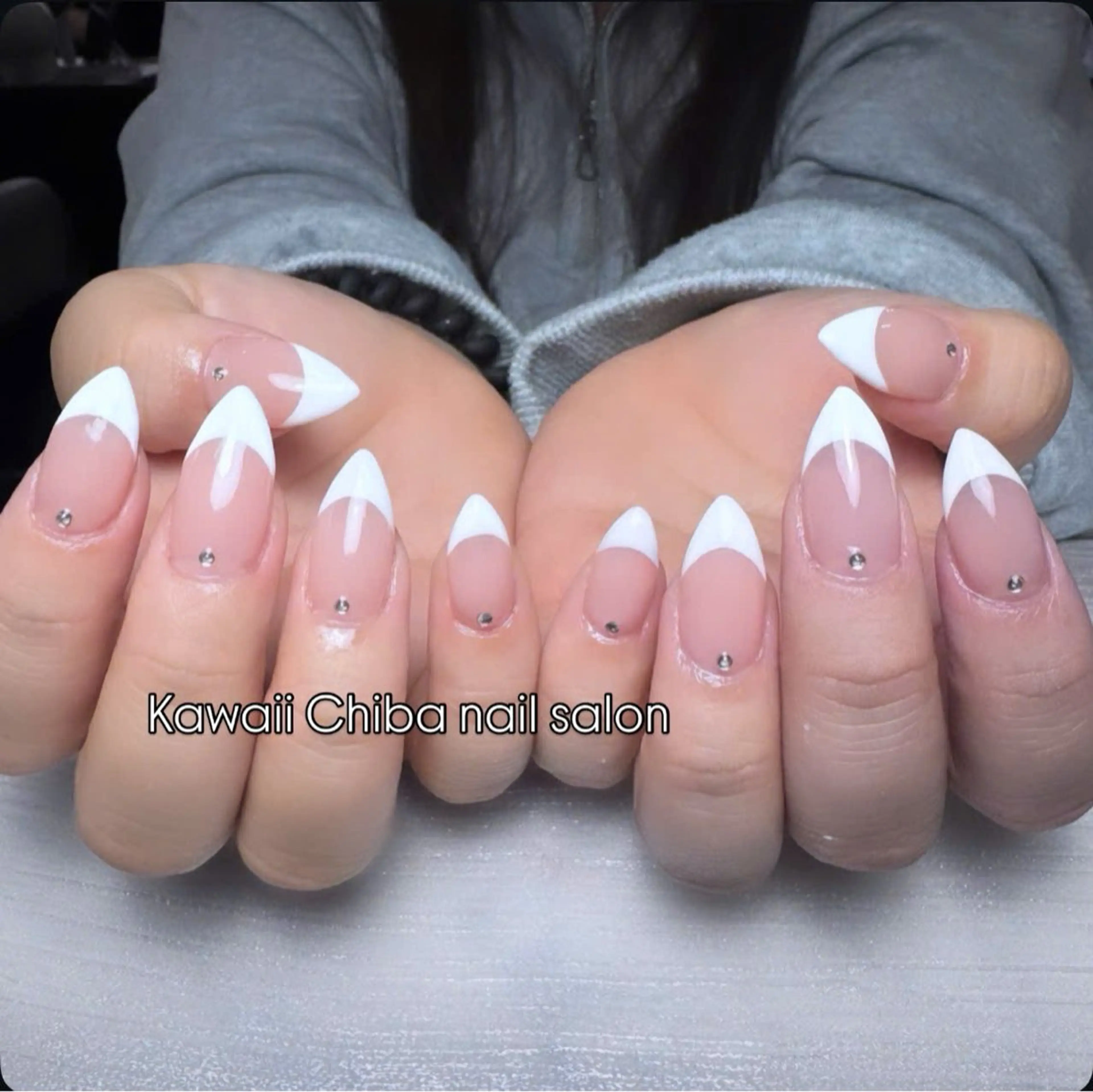 ネイル ボルドー チークネイル 成人式 フレンチネイル キラキラネイル Kawaii _Nailのネイルデザイン